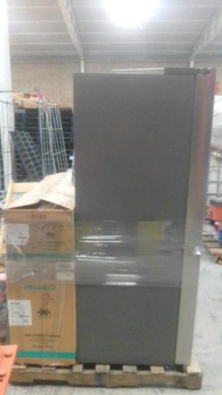 Lote conformado por:  1 REFRIGERADOR - 1 MINI SPLIT - 1 AIRE ACONDICIONADO
