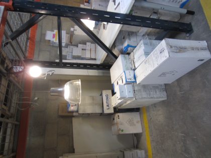 Lote conformado por: 34 PZAS APROX DE LUMINARIA DIVERSA