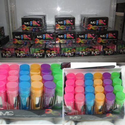 Lote conformado por: 41 Paquetes Maquillaje Labial Magic Varios Tonos