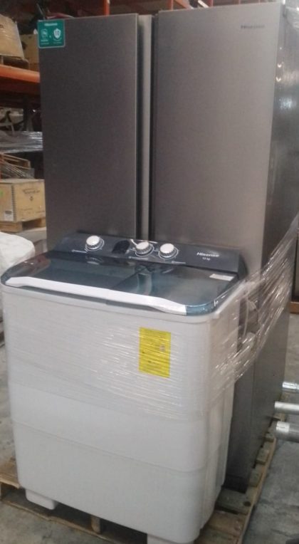 Lote conformado por: 1 REFRIGERADOR - 1 LAVADORA