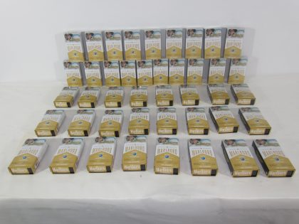 Lote conformado por:  900 Pzas estuche o contenedor metalico promocional para fumadores con un valor comercial de $3,150
