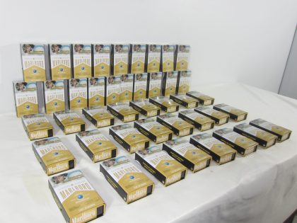 Lote conformado por: 900 Pzas estuche o contenedor metalico promocional para fumadores con un valor comercial de $3,150
