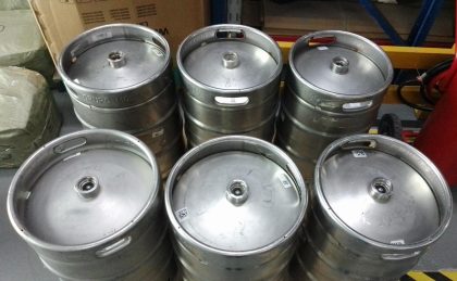 6 PZAS BARRIL DE ACERO INOXIDABLE TIPO KEG