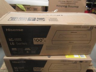 1 PROYECTOR CON PANTALLA BLANCA