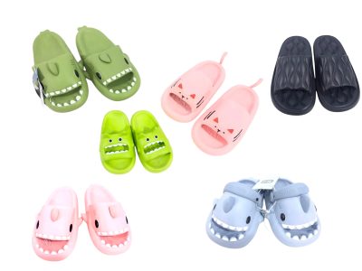 23 PZAS. APROX DE SANDALIAS.