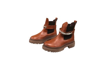 50 PARES DE CALZADO DIVERSO.