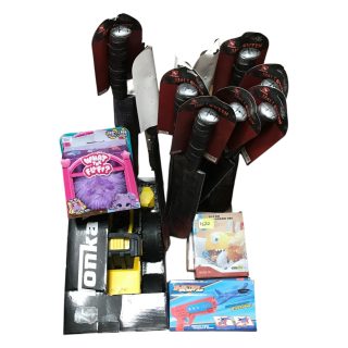 20 PZAS. APROX. JUGUETES DIVERSOS MARCAS DISTINTAS - 10 MACHETES HALLOWEEN.