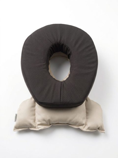 2 PZAS. ALMOHADAS PARA RECUPERACIÓN DE CIRUGIA OFTALMOLOGICA.