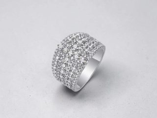 ANILLO DE BANDA ANCHA. PLATA 925 MOISSANITA. 6.13 gr.