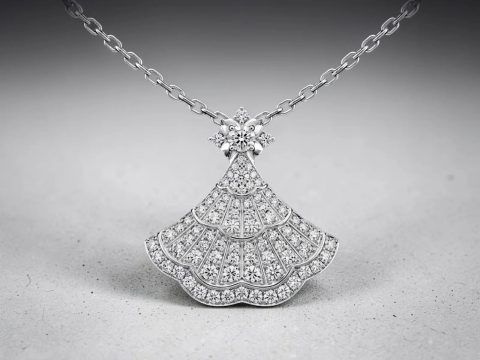 COLLAR CON DIJE DE ABANICO PLATA 925 MOISSANITA. 2.00 gr.