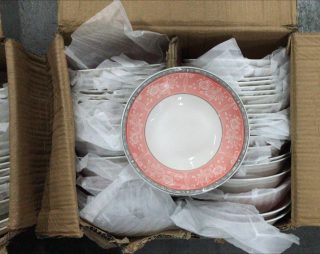 120 PZAS. APROX. PLATOS DE CERAMICA.