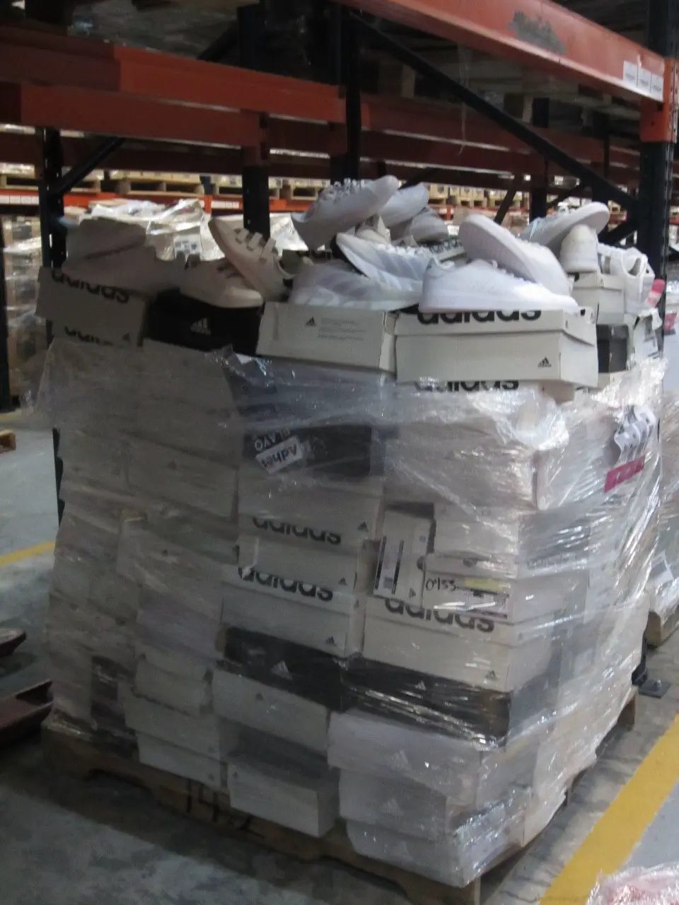 191 PARES DE TENIS DIVERSOS