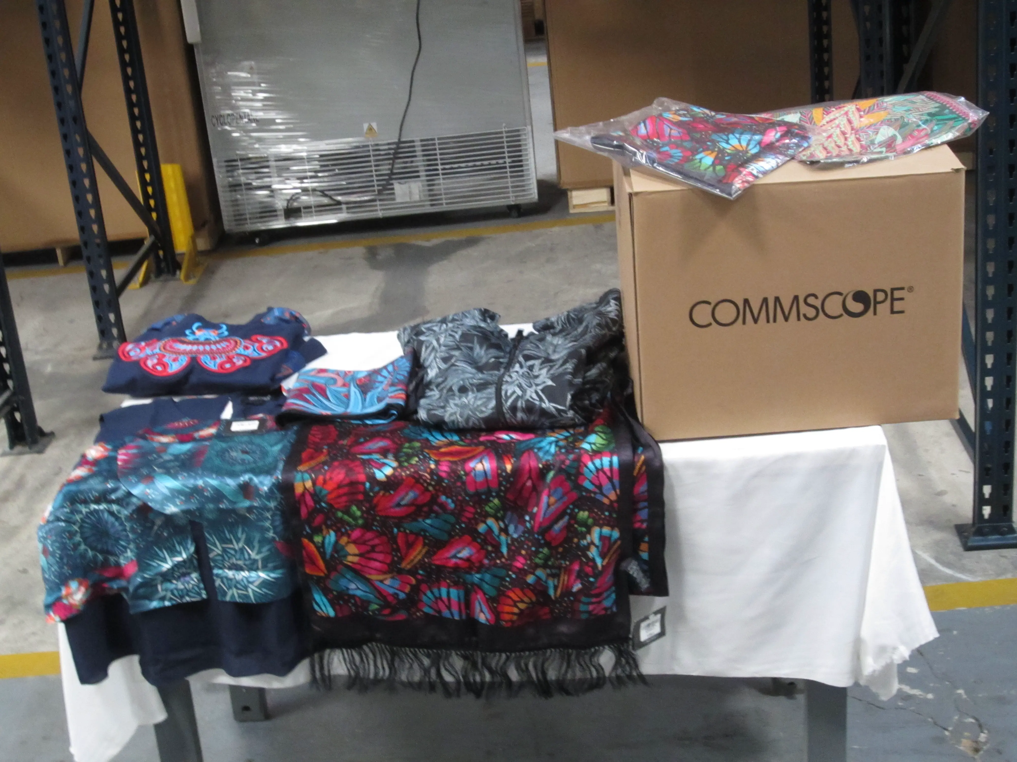 14 PZAS ROPA Y ACCESORIOS NUEVOS DE MARCA RECONOCIDA