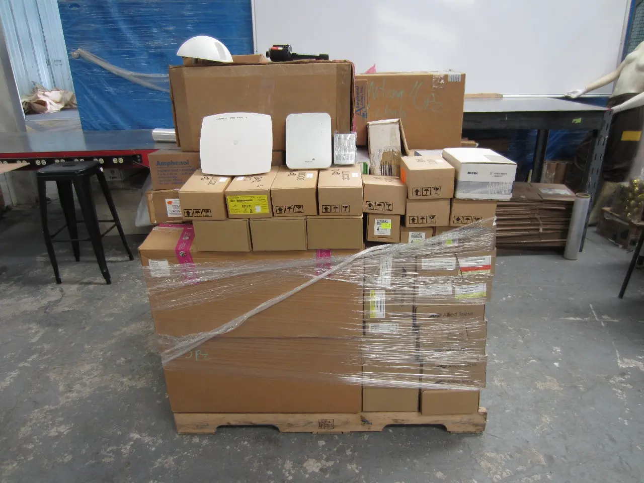 259 PZAS APROX MATERIALES ELÉCTRICOS