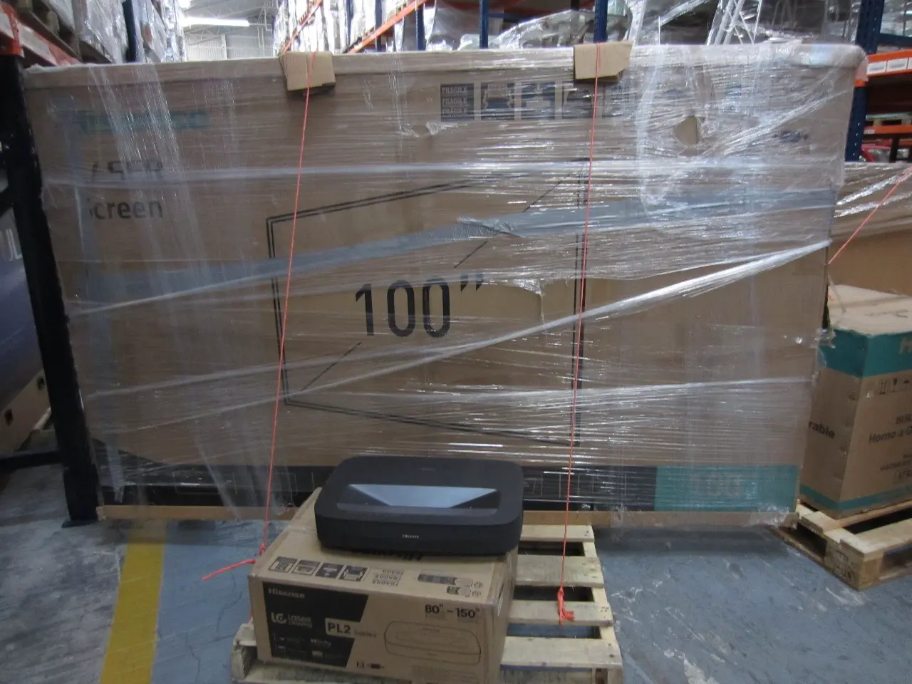 1 PROYECTOR LÁSER DE 80 A 150 PULGADAS