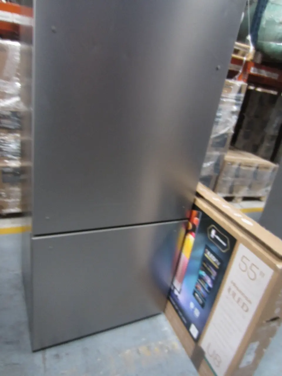 1 REFRIGERADOR Y 1 PANTALLA 55 PULGADAS