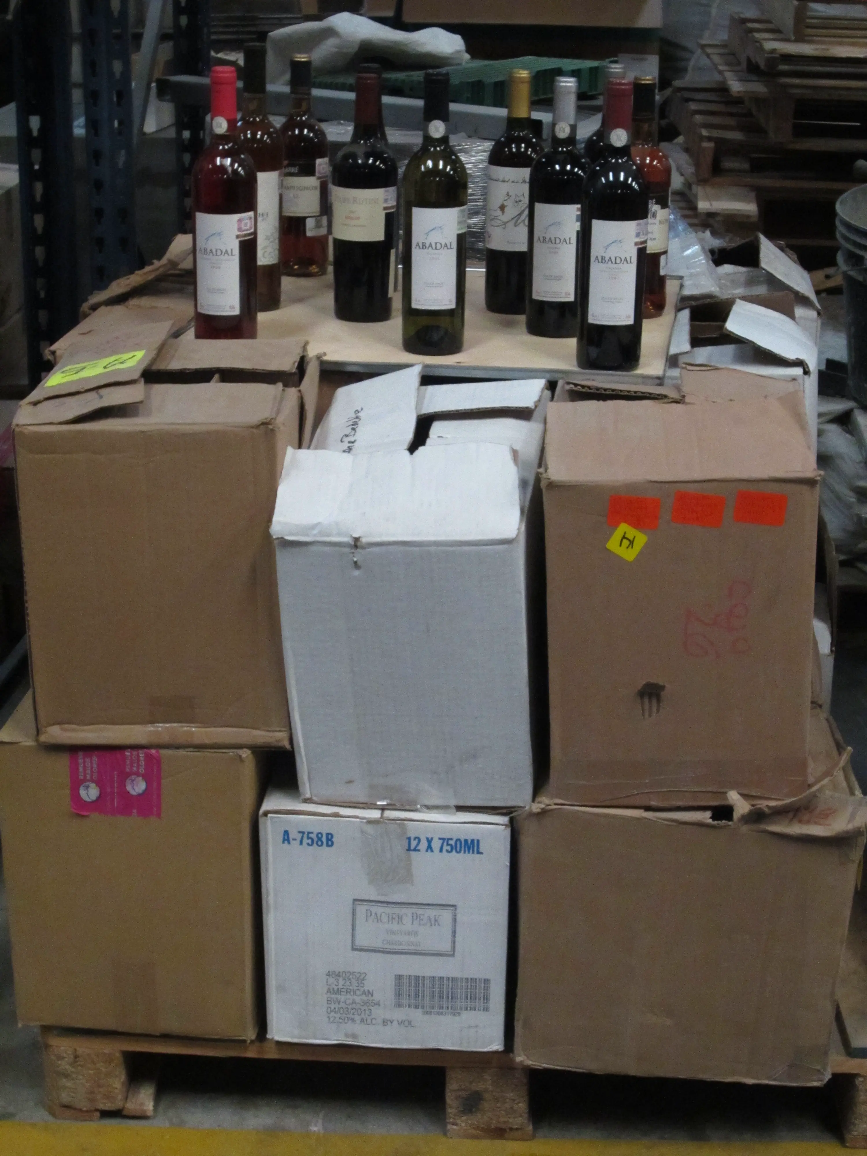 264 BOTELLAS DE VINOS, DIVERSAS MARCAS Y TIPOS