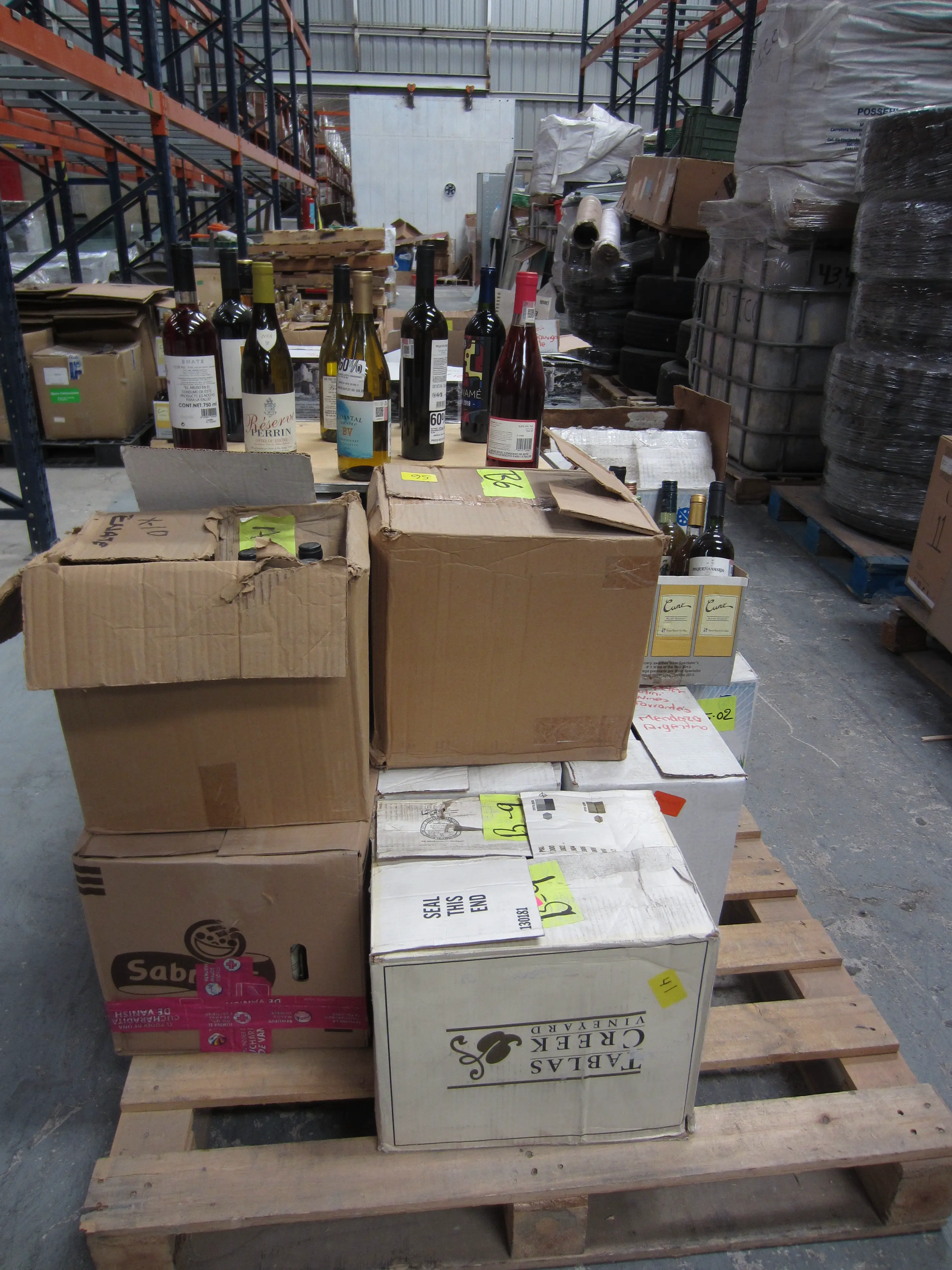 264 BOTELLAS DE VINOS,  DIVERSAS MARCAS Y TIPOS