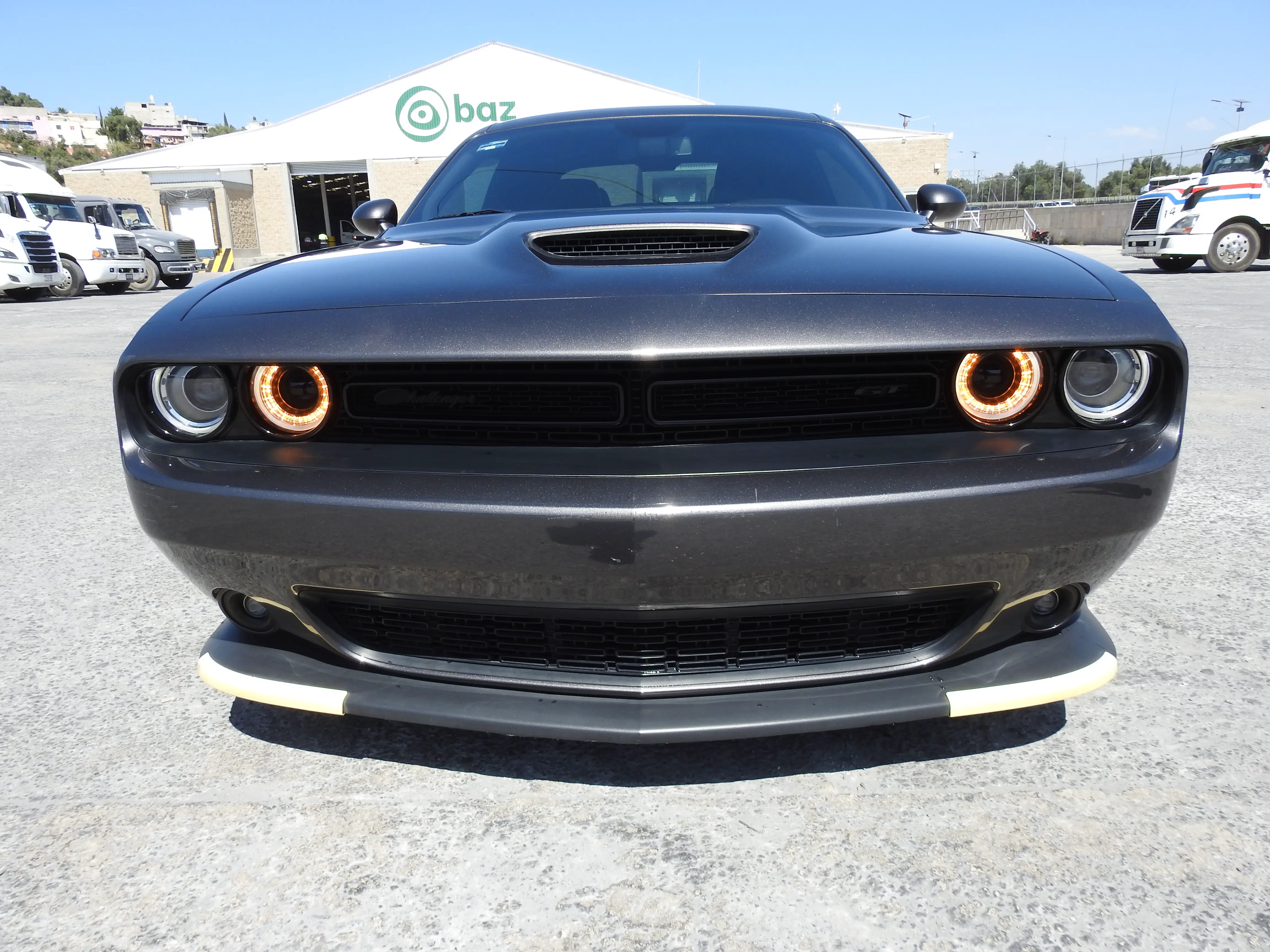 AUTOMÓVIL DODGE CHALLENGER 2022