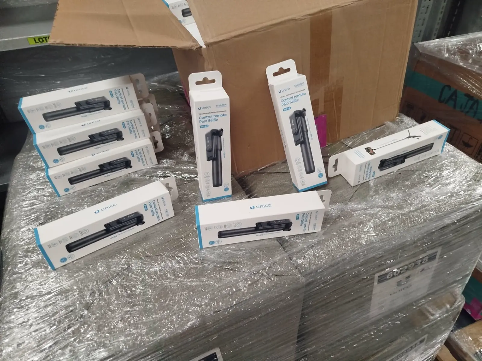 1,200 BASTONES SELFIE EXTENSIBLE PARA TELÉFONO CON TELEMANDO BLUETOOTH