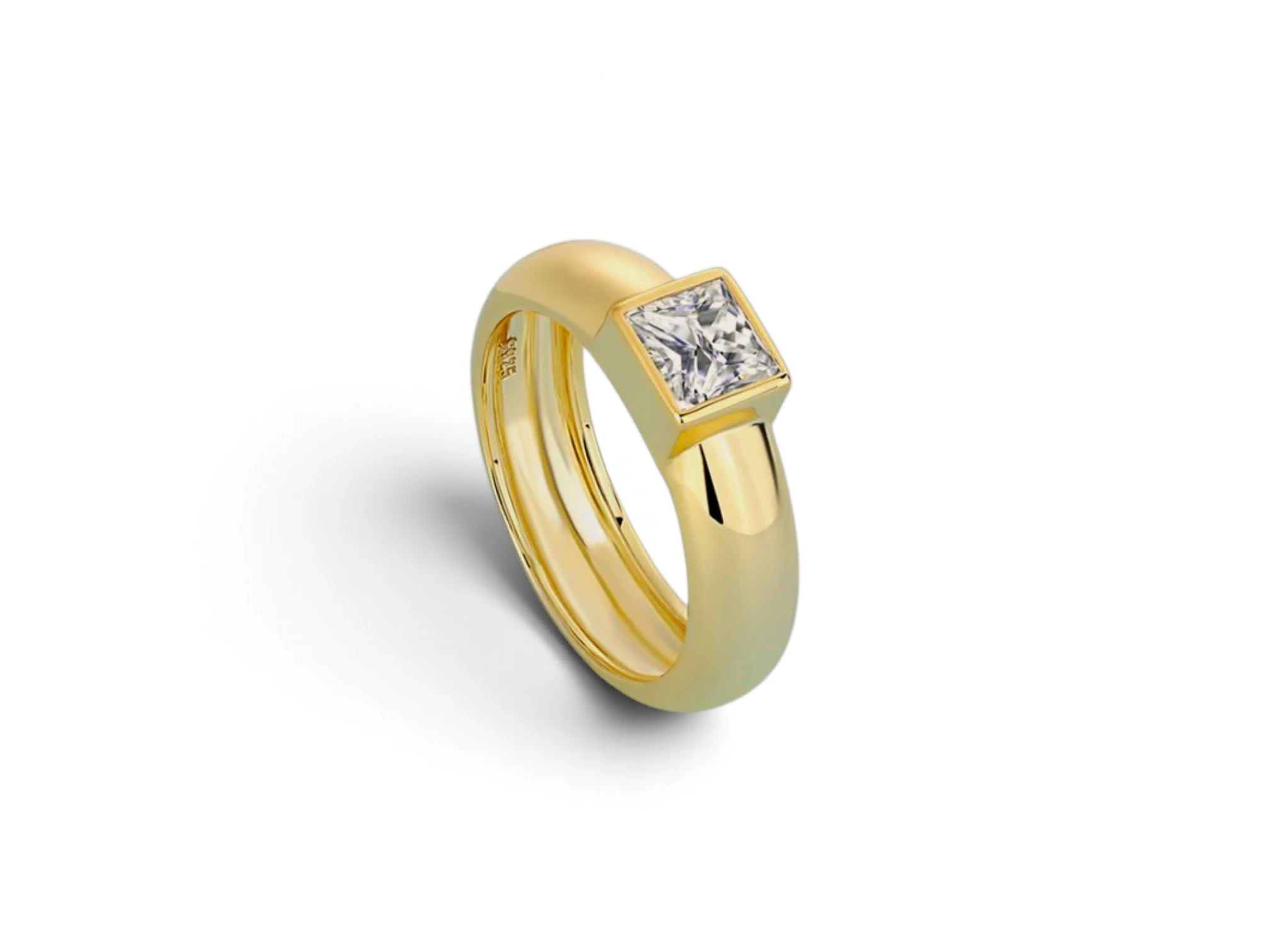 ANILLO DE BANDA ANCHA CON PIEDRA CUADRADA PLATA 925 MOISSANITA. 3.92 gr.