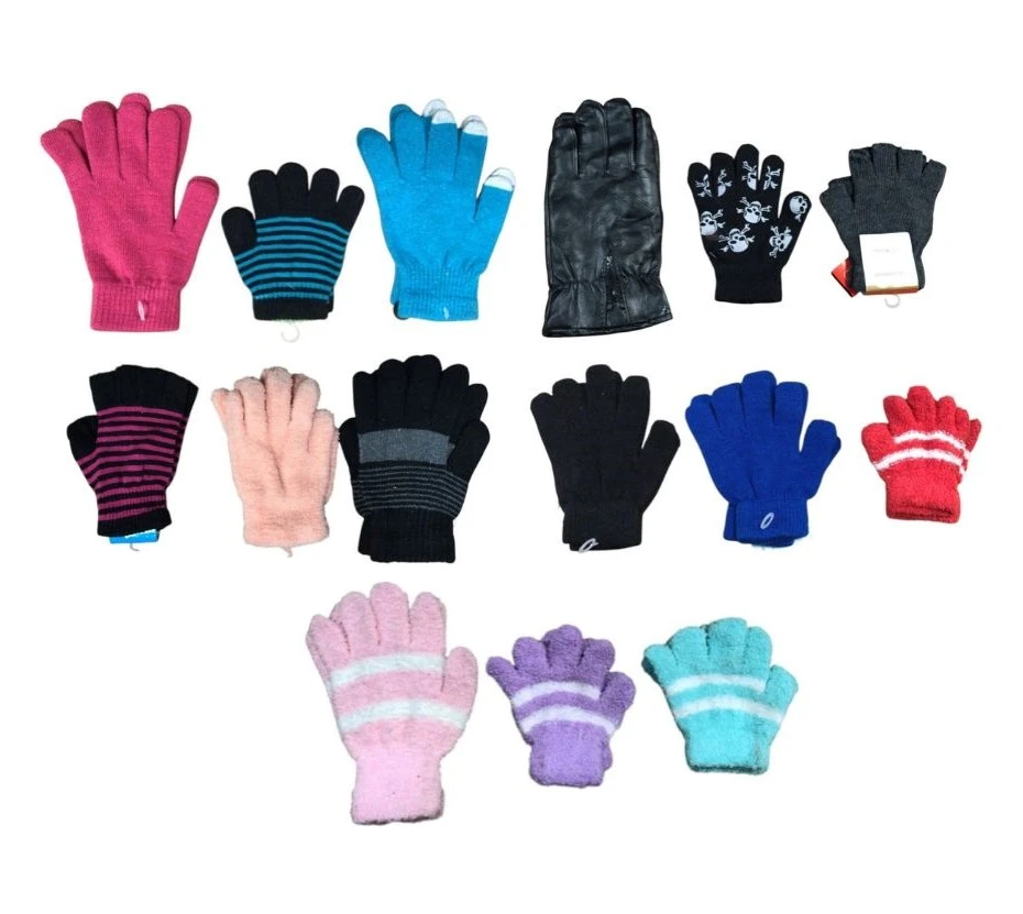 APROX. 105 PZAS. GUANTES DIVERSOS