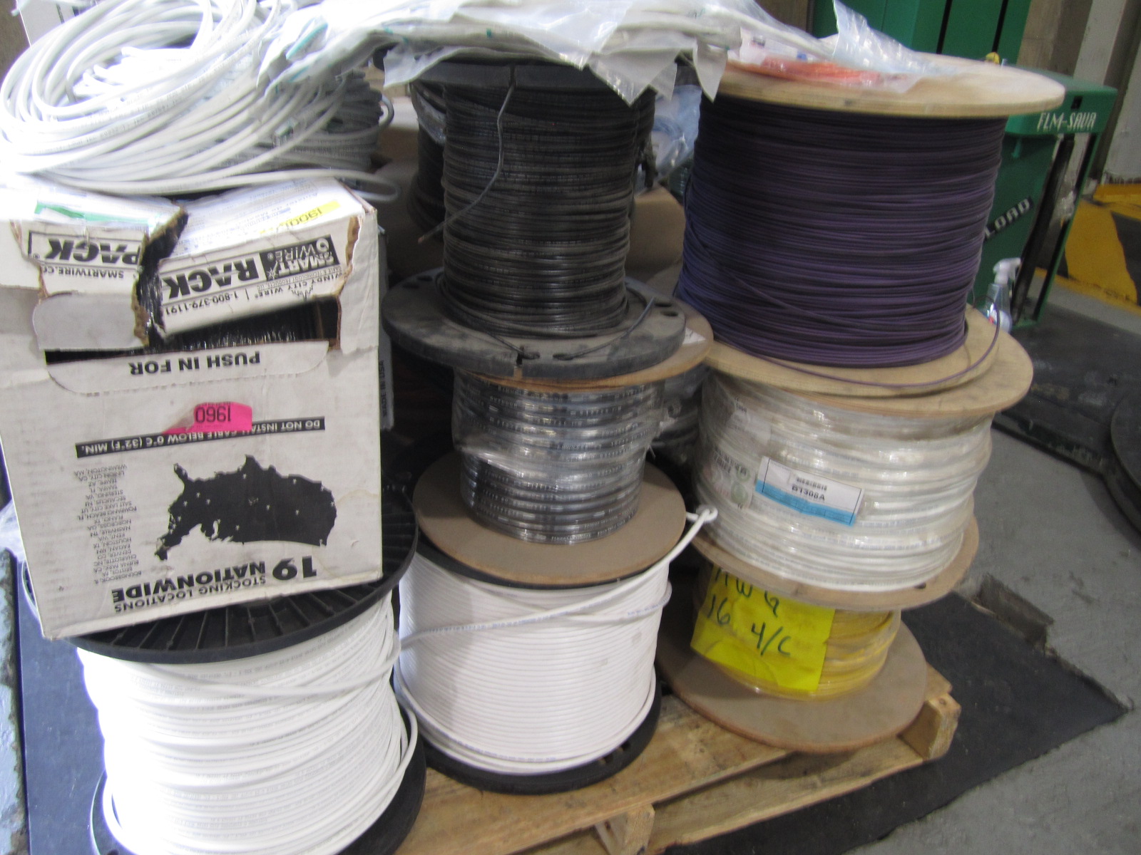 CABLES Y BOBINAS DE FIBRA OPTICA, ETHERNET, CIRCUITO CERRADO Y COBRE — imagen 16