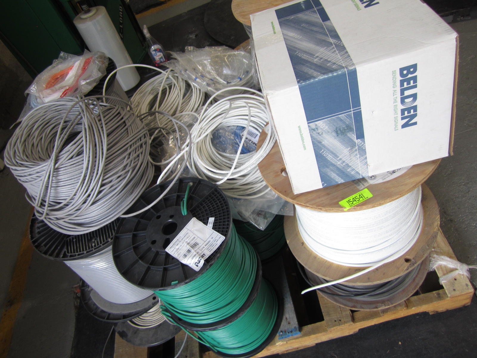 CABLES Y BOBINAS DE FIBRA OPTICA, ETHERNET, CIRCUITO CERRADO Y COBRE — imagen 6
