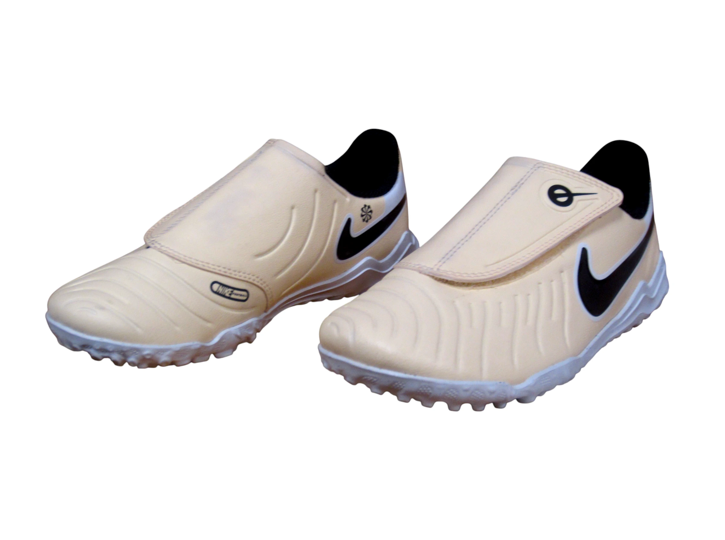 13 PARES TENIS Image 2