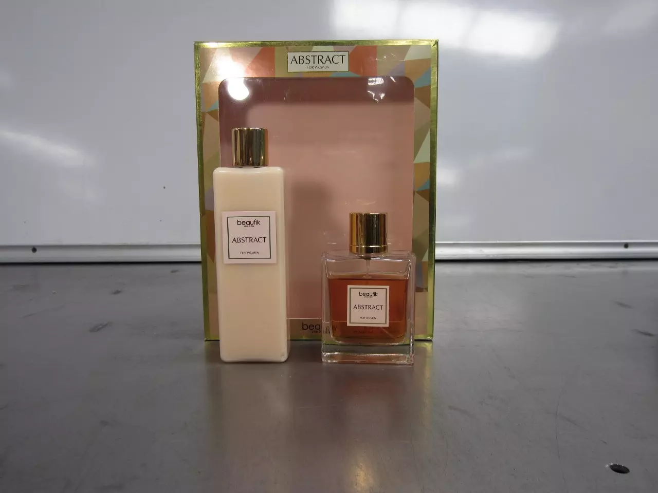 APROX. 20 PZAS. PERFUMES ORIGINALES DE MARCA RECONOCIDA — imagen 4
