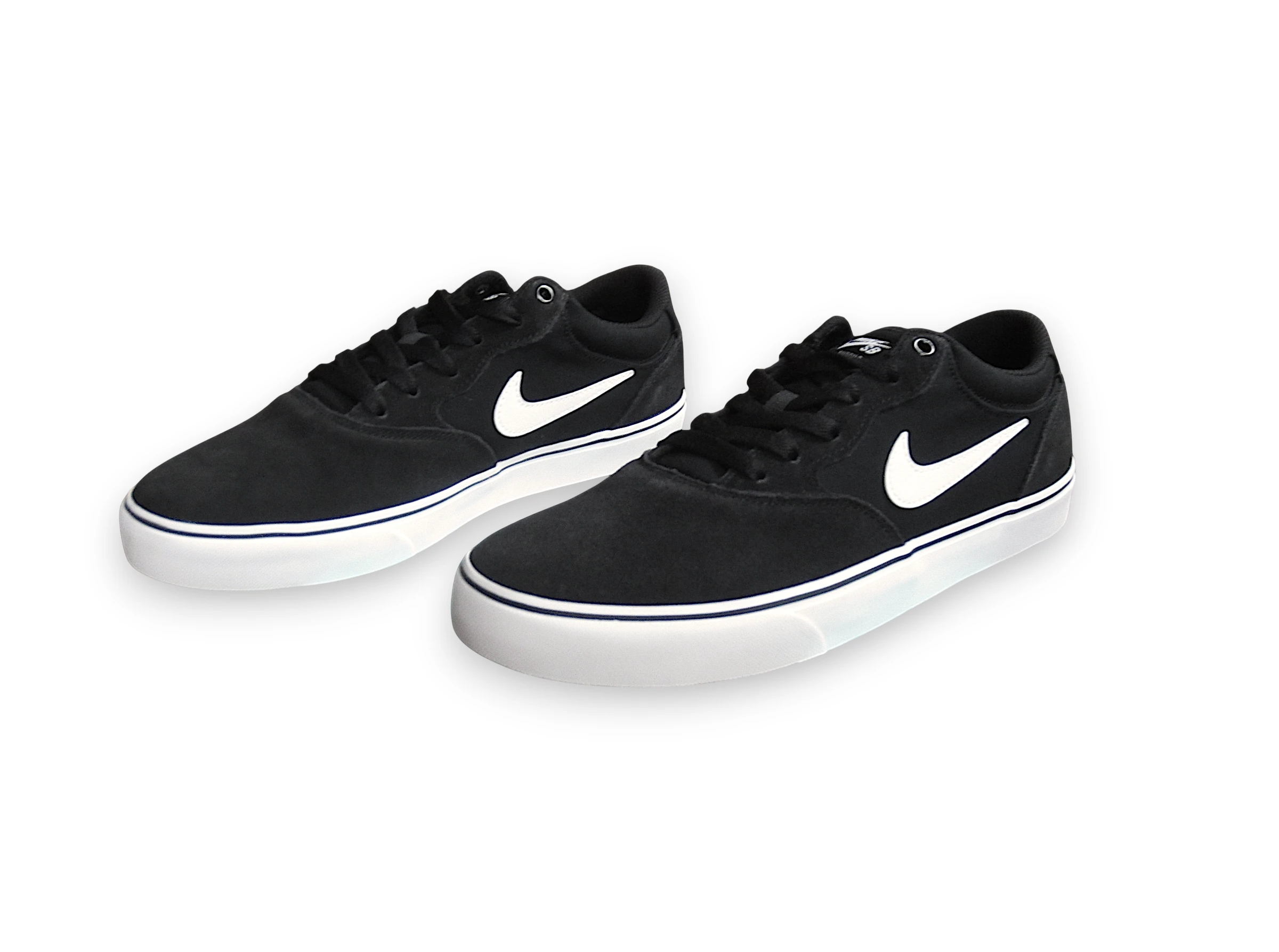 13 PARES TENIS Image 2