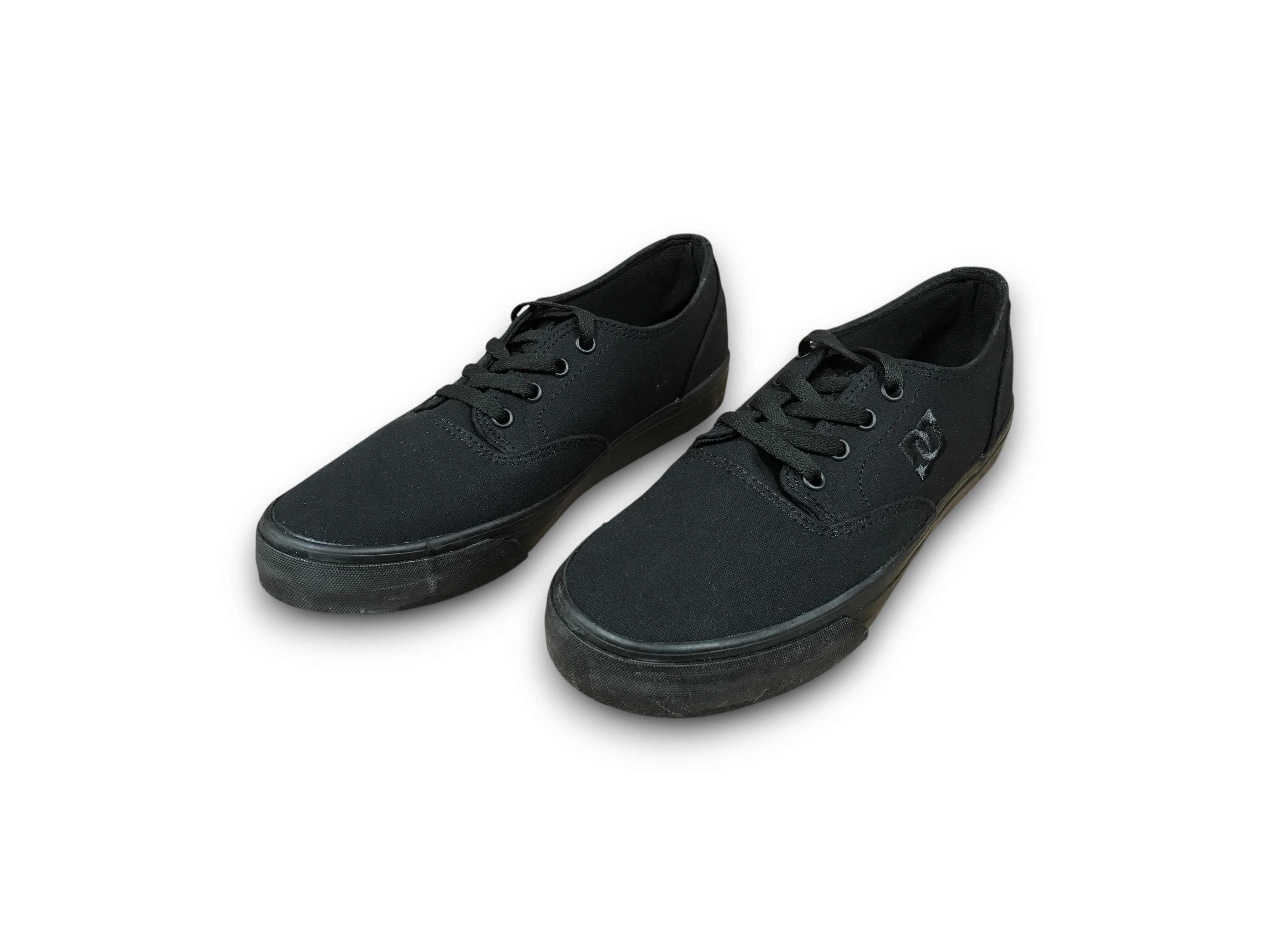 15 PARES TENIS MARCA RECONOCIDA. Image 1