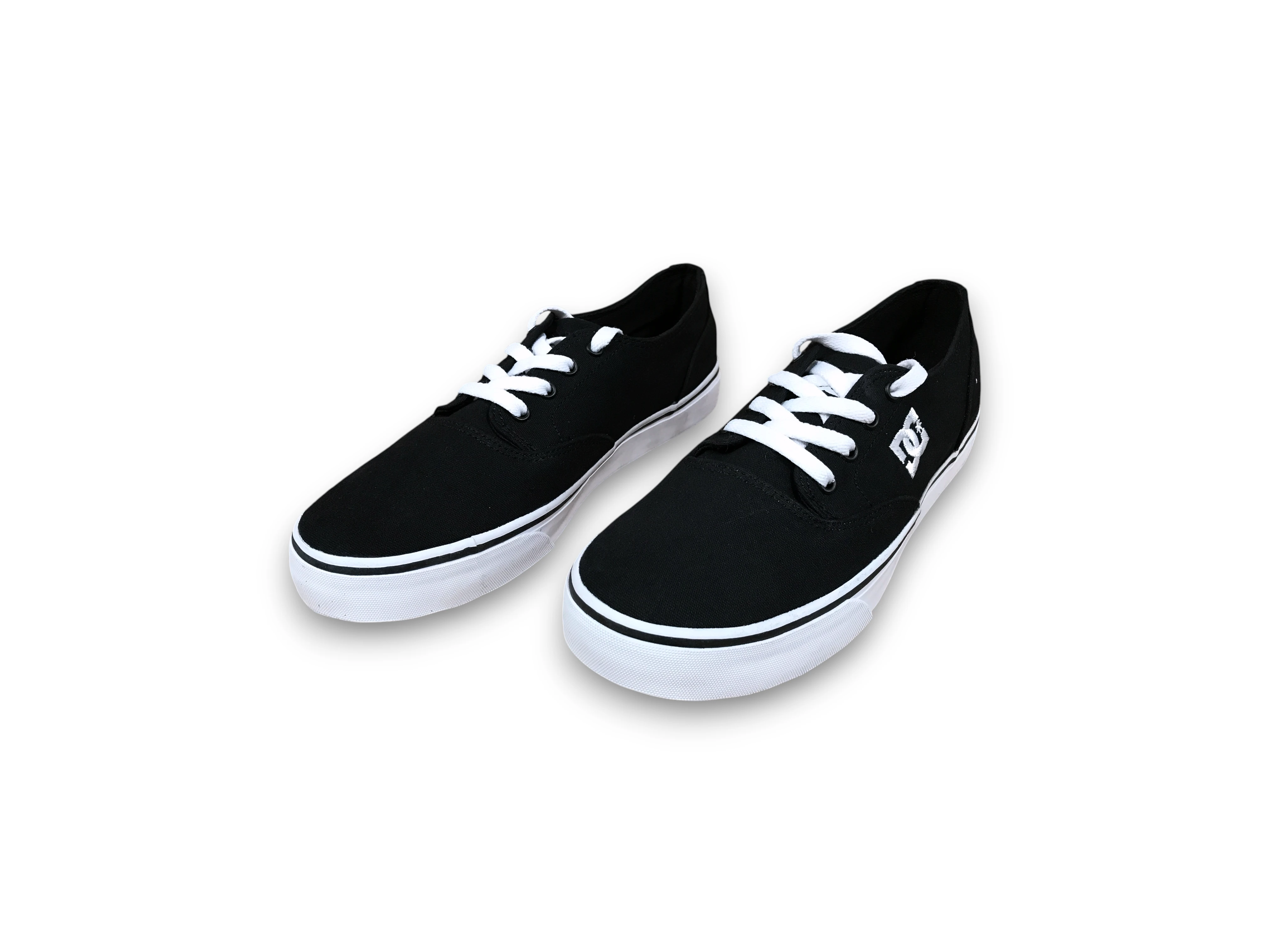 15 PARES TENIS MARCA RECONOCIDA. Image 1