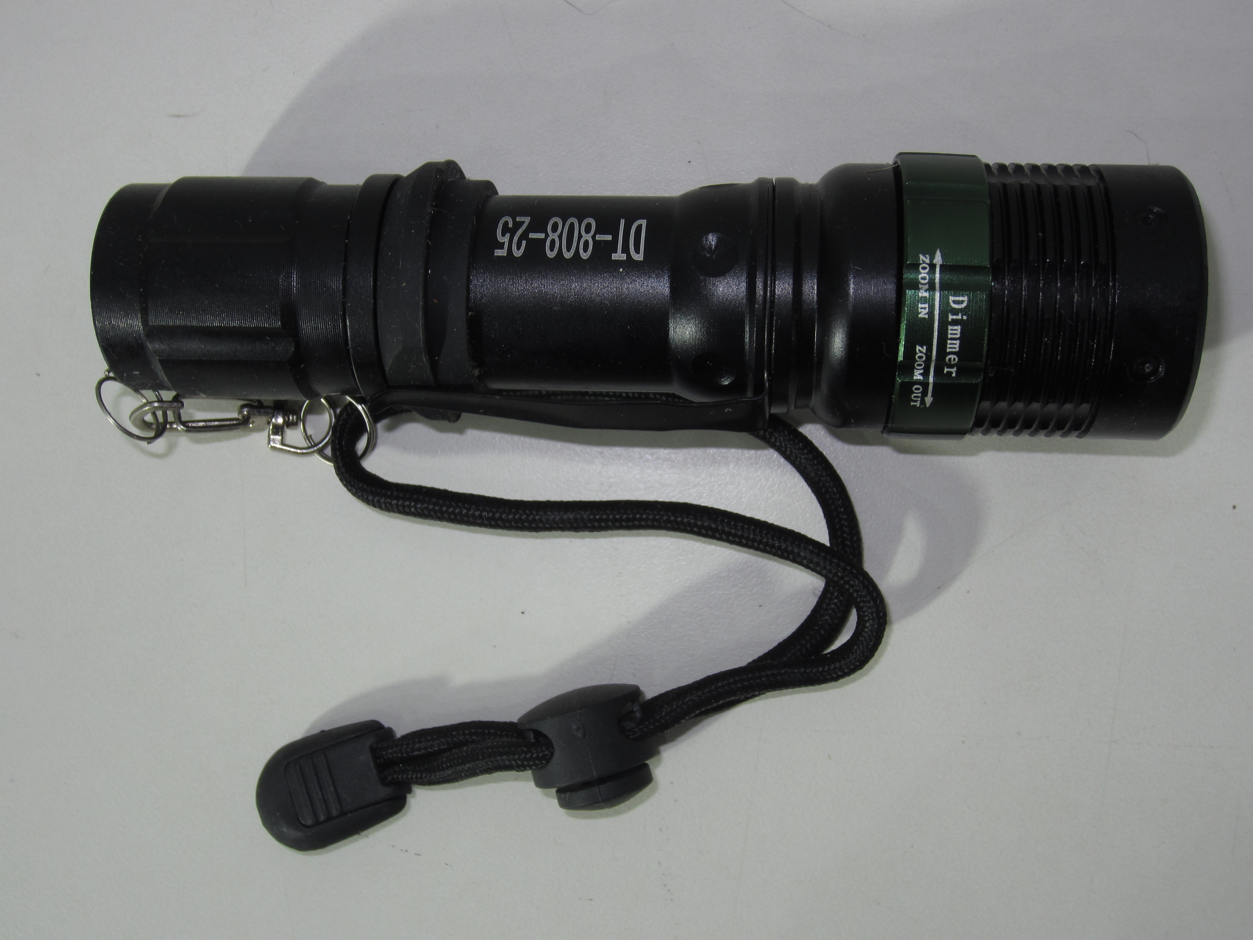 LOTE DE LINTERNAS LED TACTICAS RECARGABLES - IDEAL PARA SEGURIDAD Y EMERGENCIAS