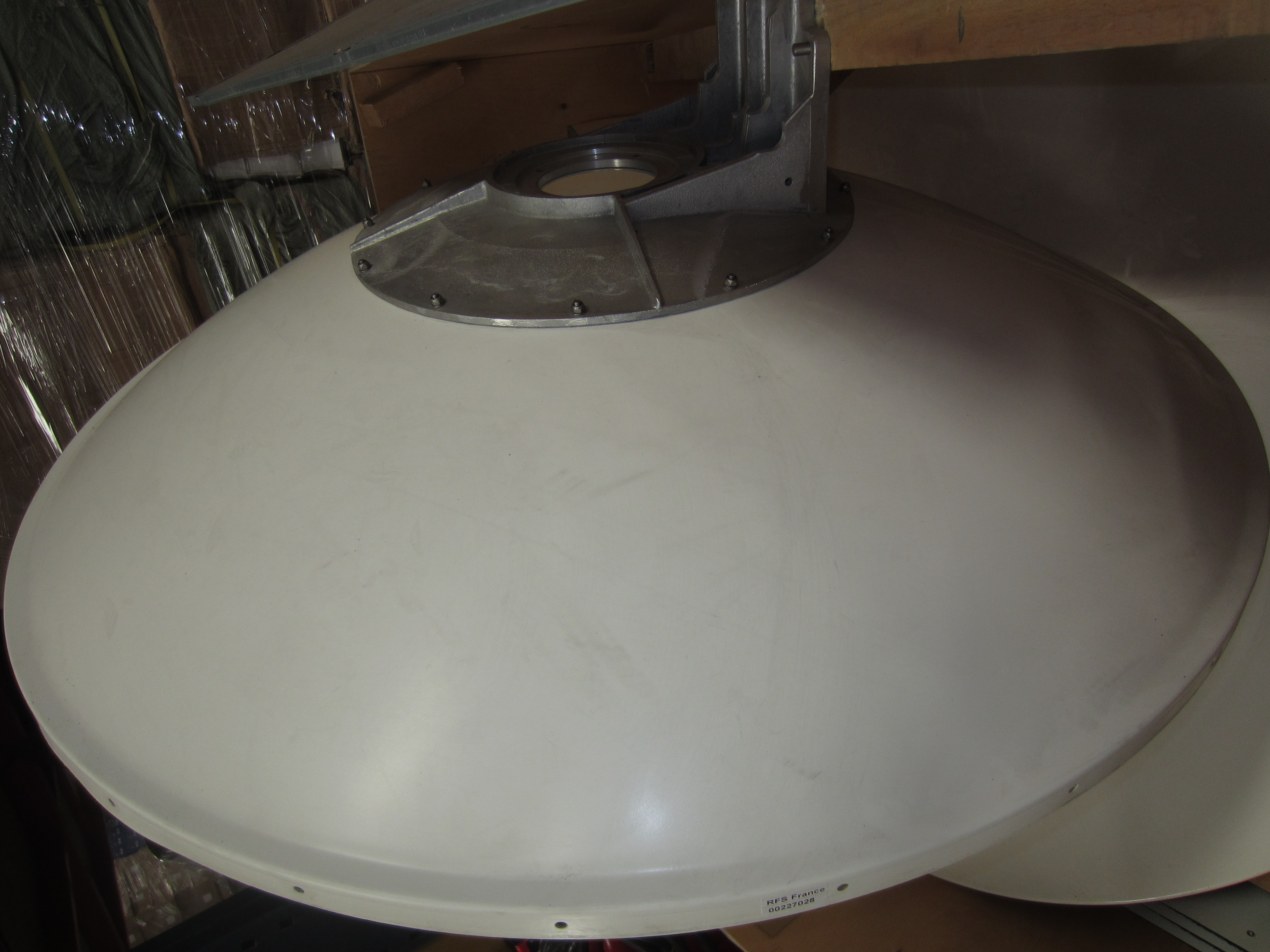 LOTE DE ANTENA PARABOLICA, MULTIMETRO DE MUESTREO Y UPS PARA EXTERIORES