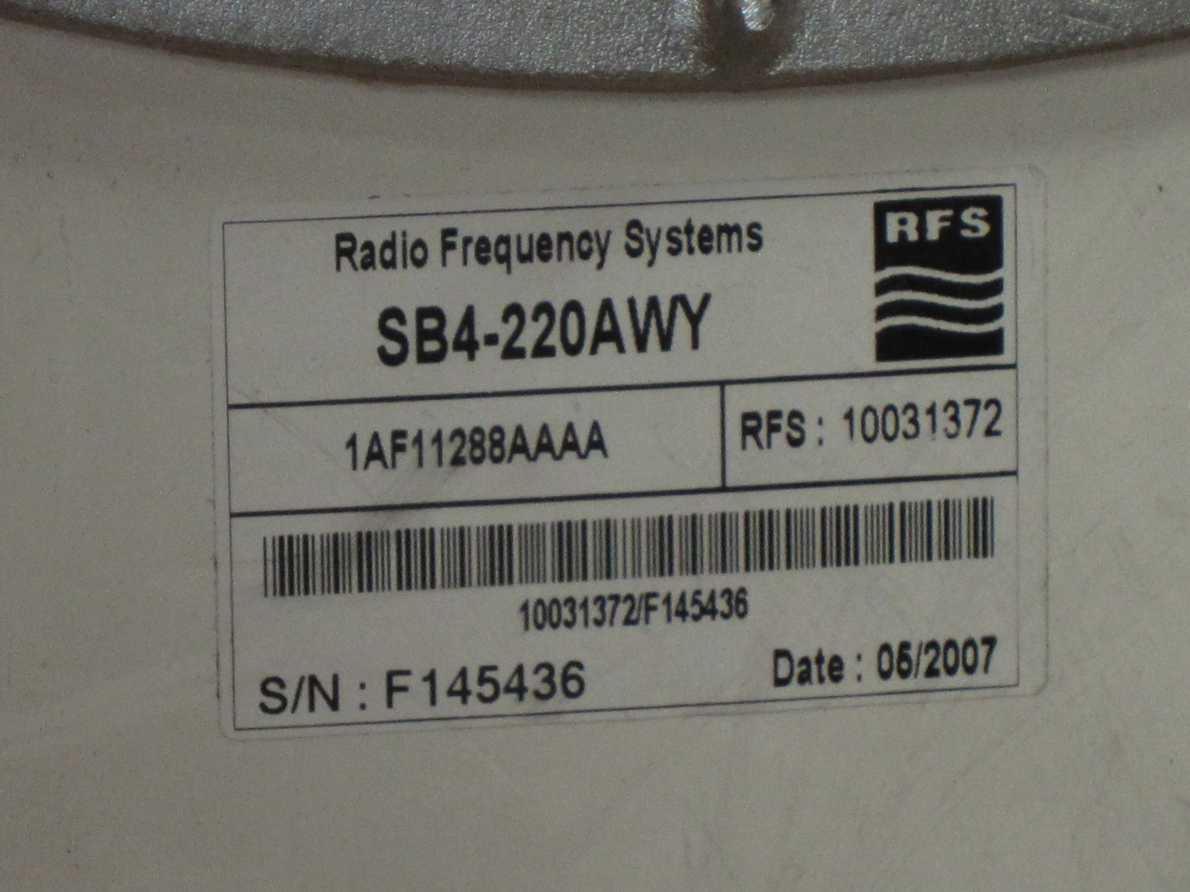 LOTE DE ANTENA PARABOLICA, MULTIMETRO DE MUESTREO Y UPS PARA EXTERIORES