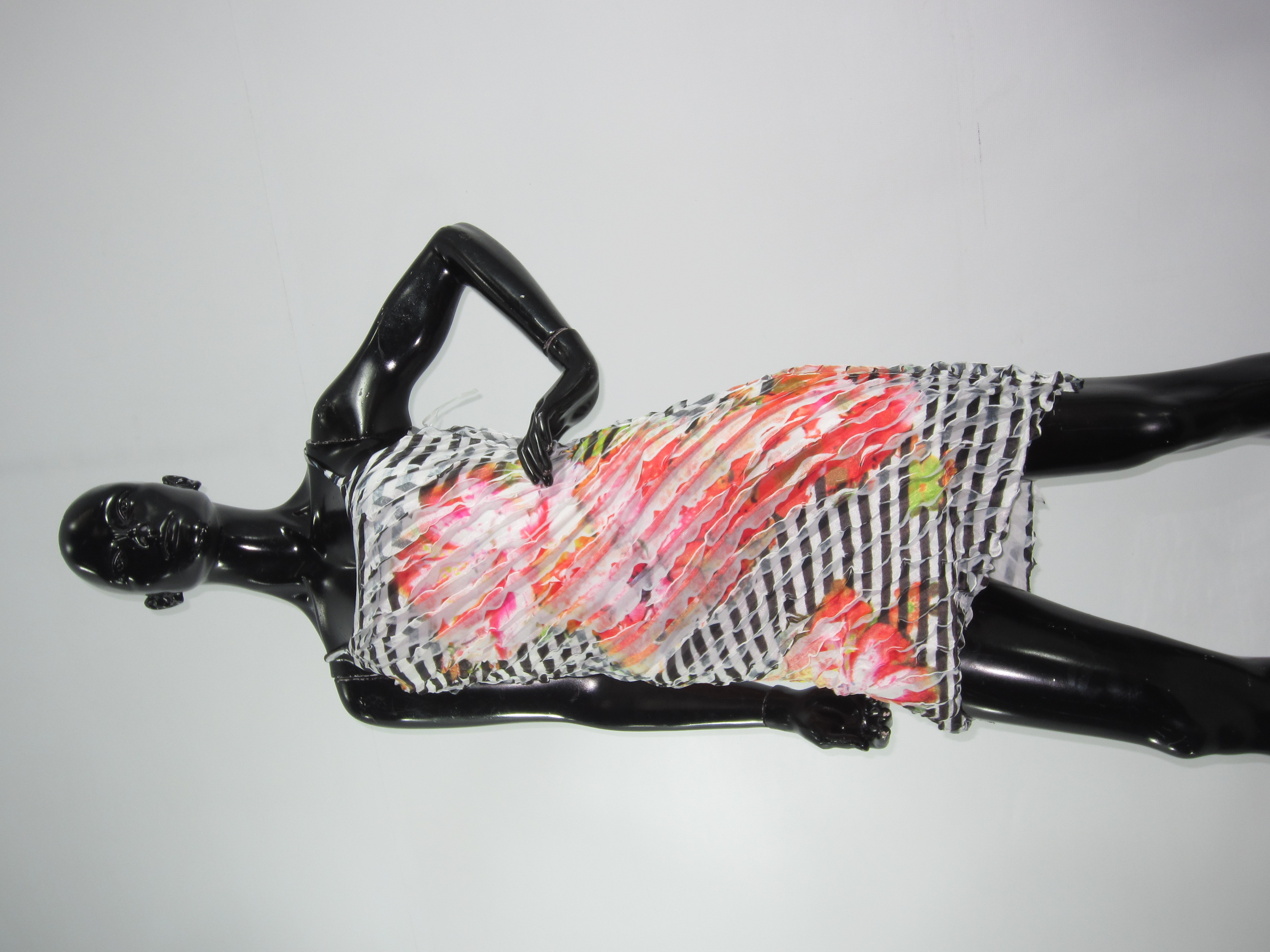 LOTE DE VESTIDOS DIVERSOS EN DIFERENTES ESTILOS Y COLORES #3