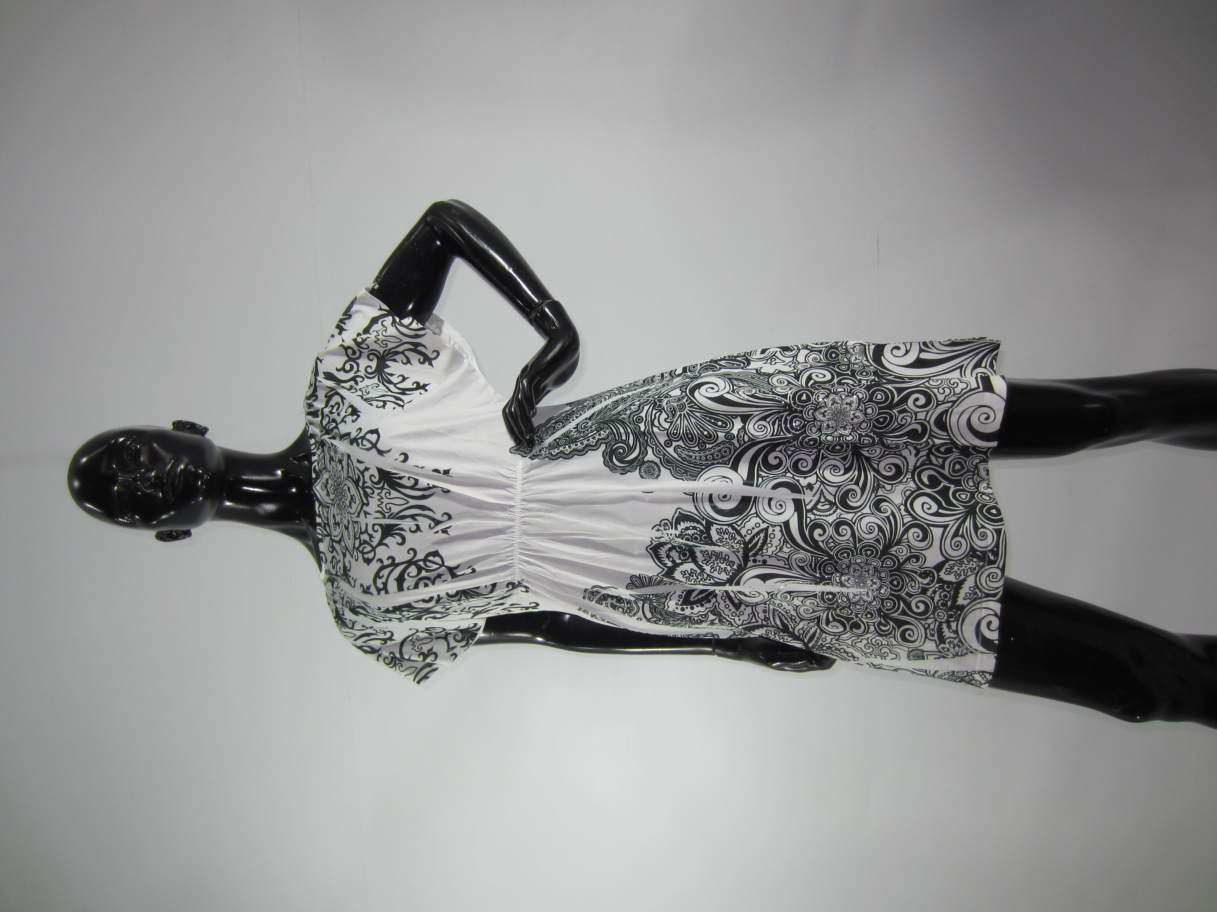 LOTE DE VESTIDOS DIVERSOS EN DIFERENTES ESTILOS Y COLORES #3