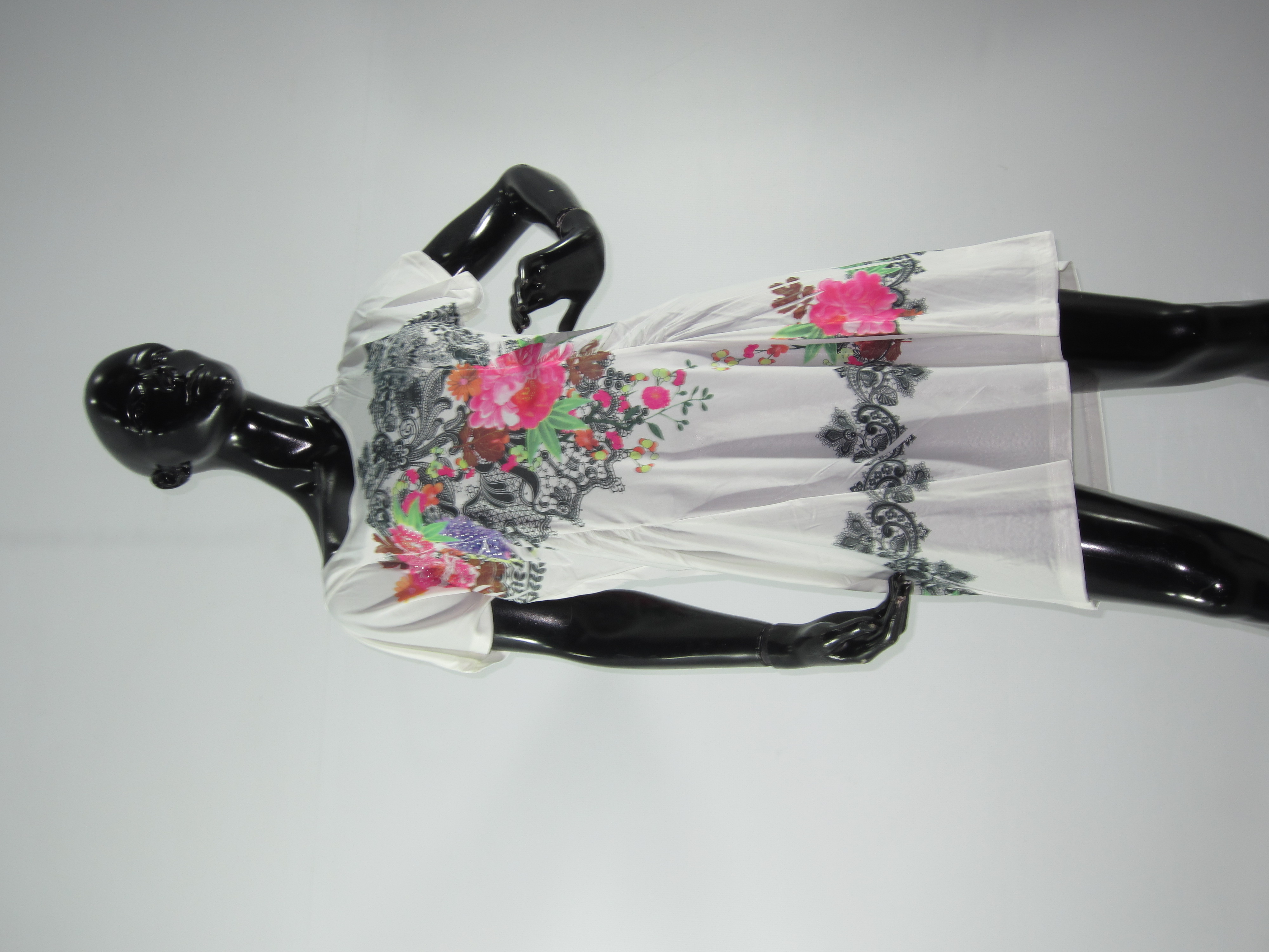 LOTE DE VESTIDOS DIVERSOS EN DIFERENTES ESTILOS Y COLORES #5