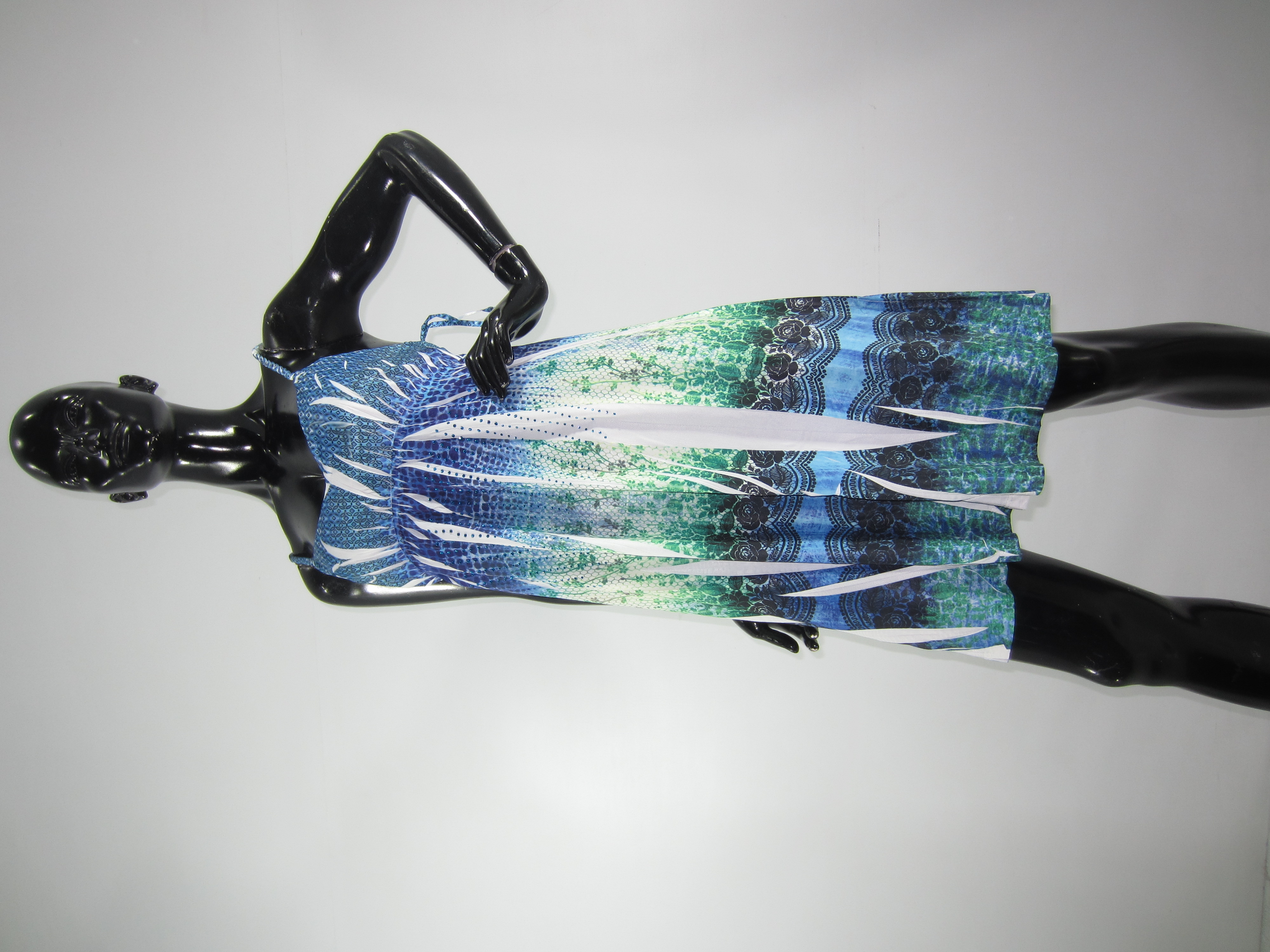 LOTE DE VESTIDOS DIVERSOS EN DIFERENTES ESTILOS Y COLORES #6