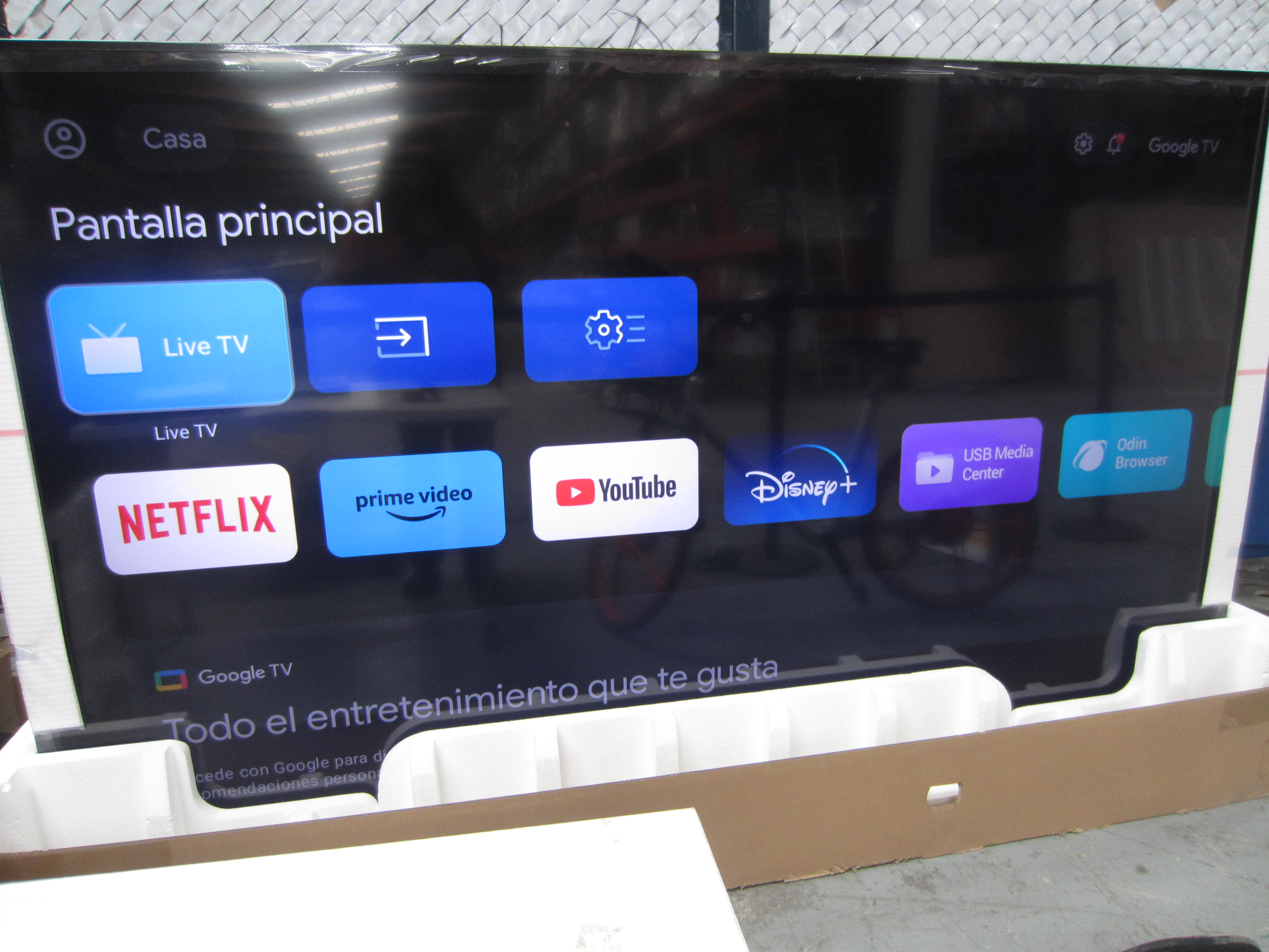 LOTE DE PANTALLA 100U7QG PRO: EXPERIENCIA CINEMATOGRÁFICA EN 100 PULGADAS