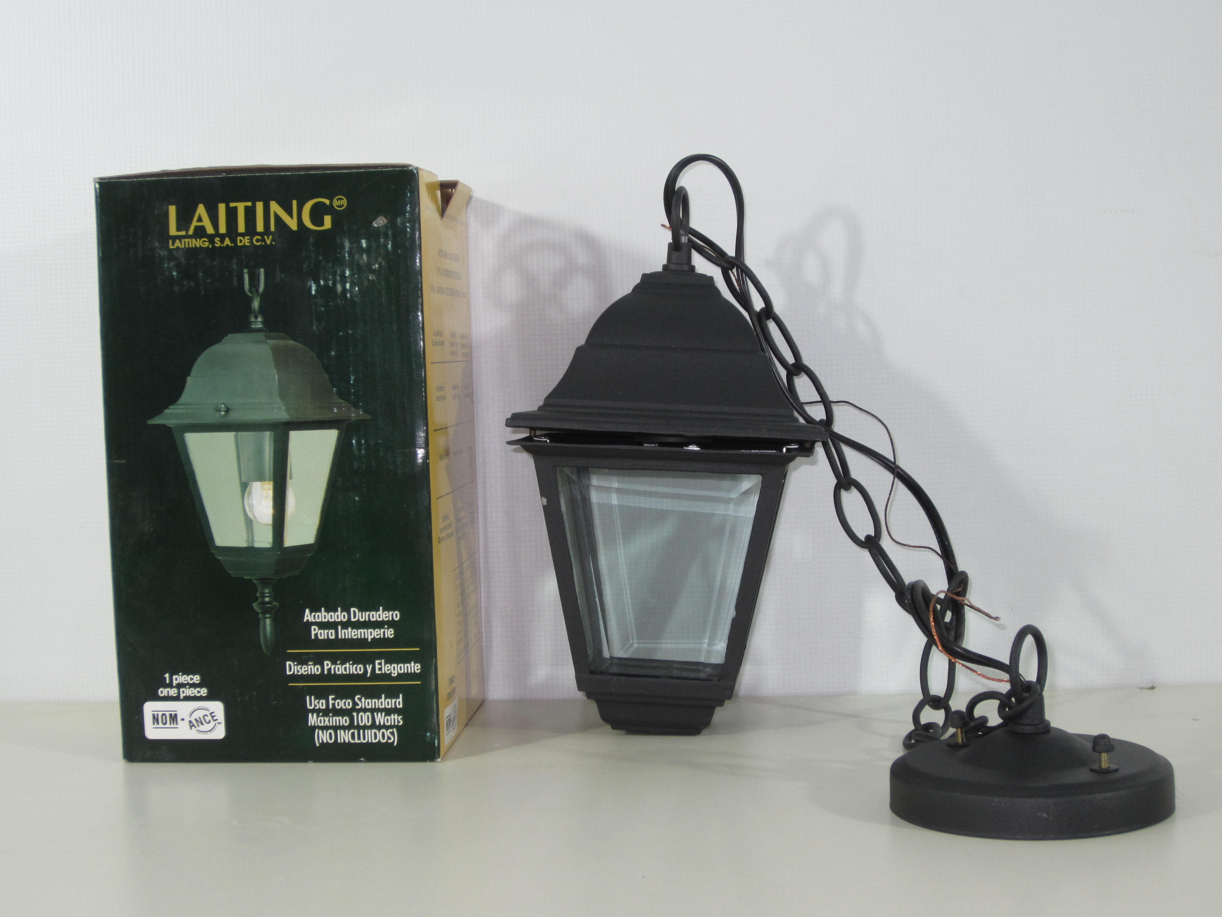 LOTE DE LAMPARAS Y ACCESORIOS DIVERSOS