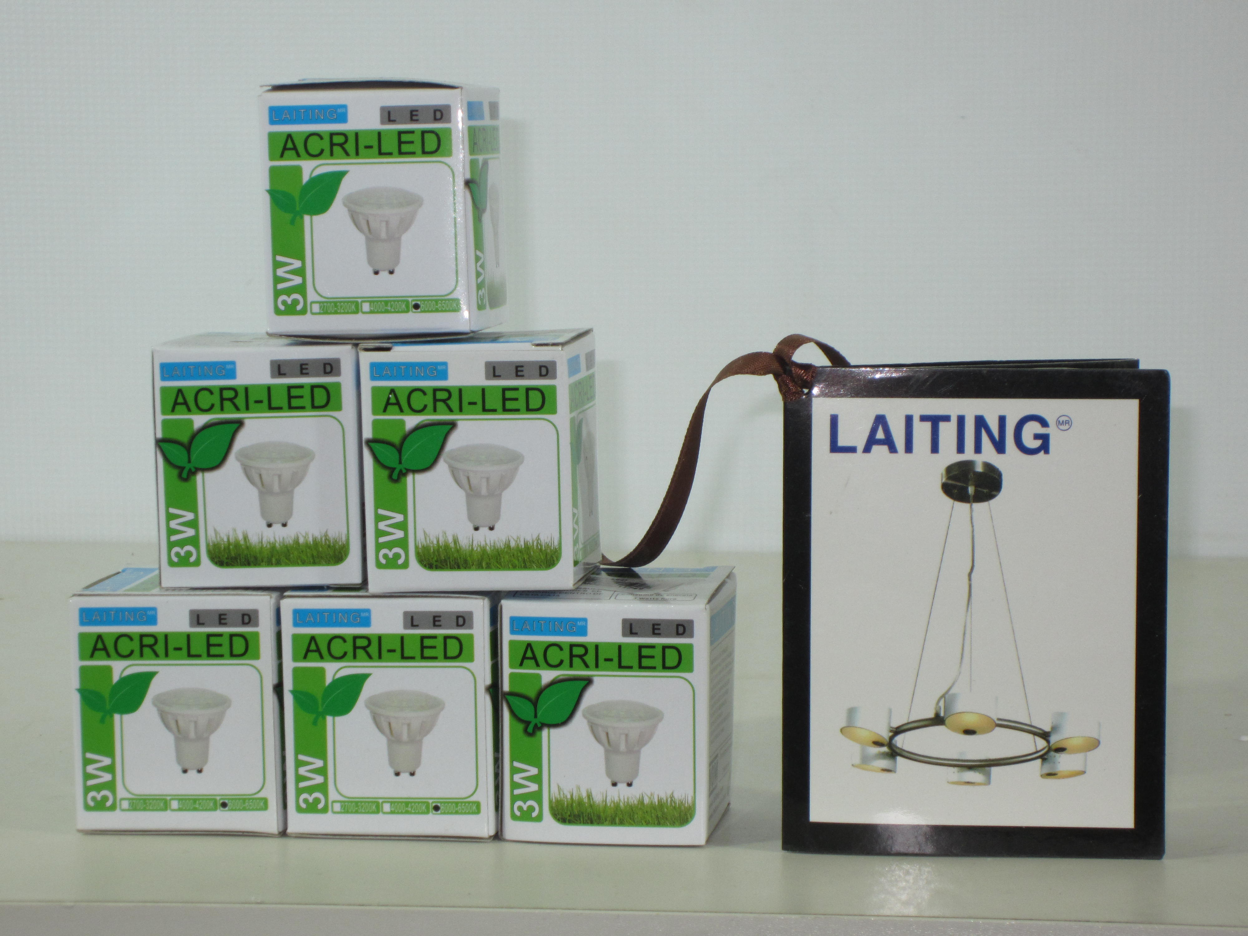 LOTE DE LAMPARAS Y ACCESORIOS DIVERSOS