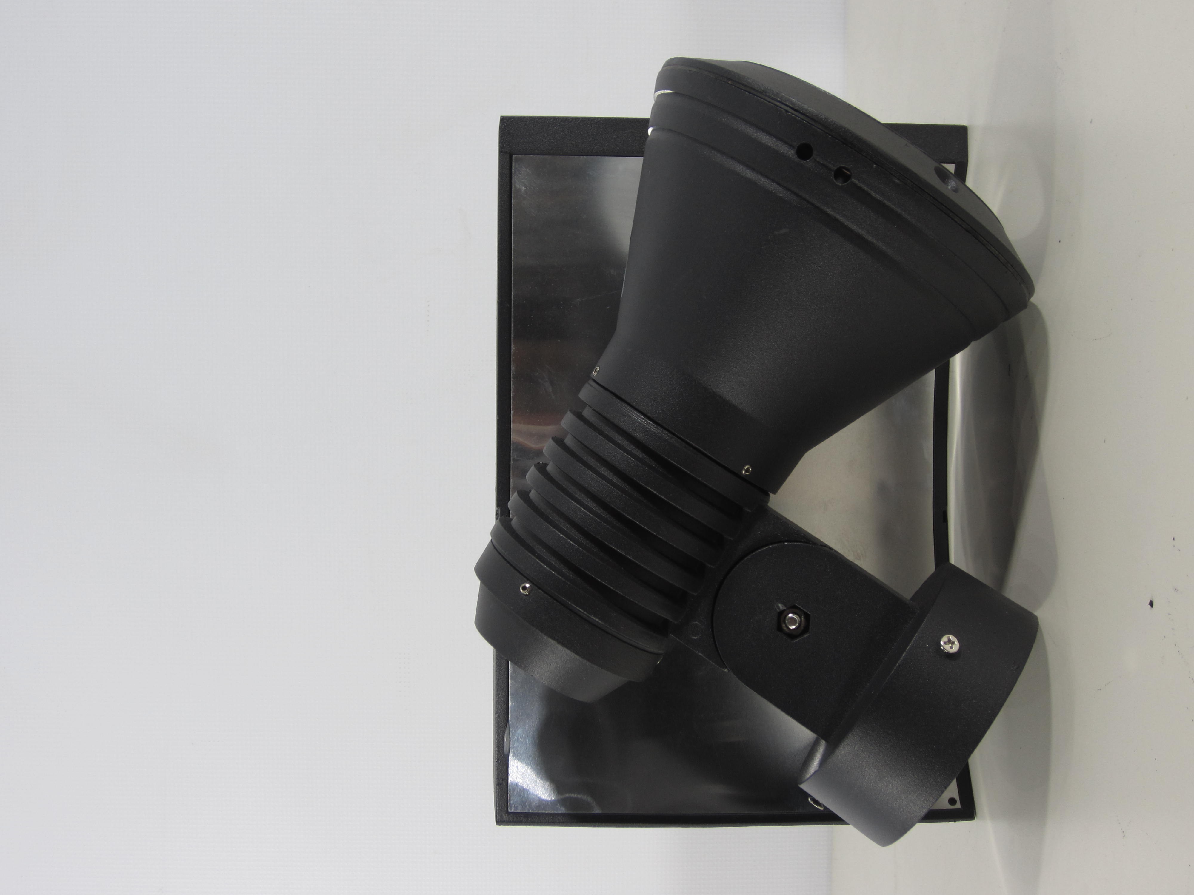 LOTE DE LAMPARAS Y ACCESORIOS DIVERSOS