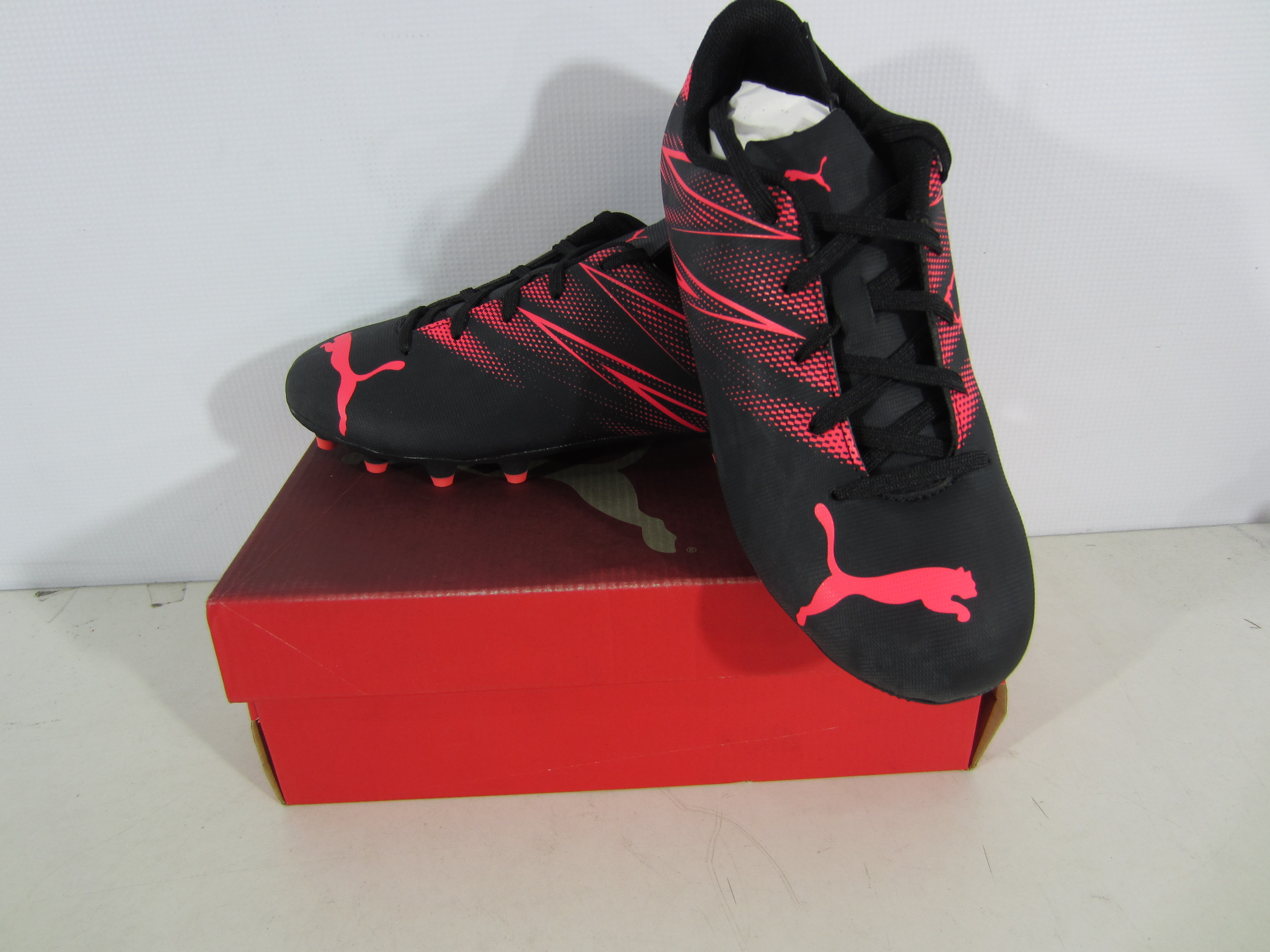 LOTE TENIS DEPORTIVOS Y CASUALES CON ALTA COMODIDAD Y GRAN VARIEDAD DE MARCAS