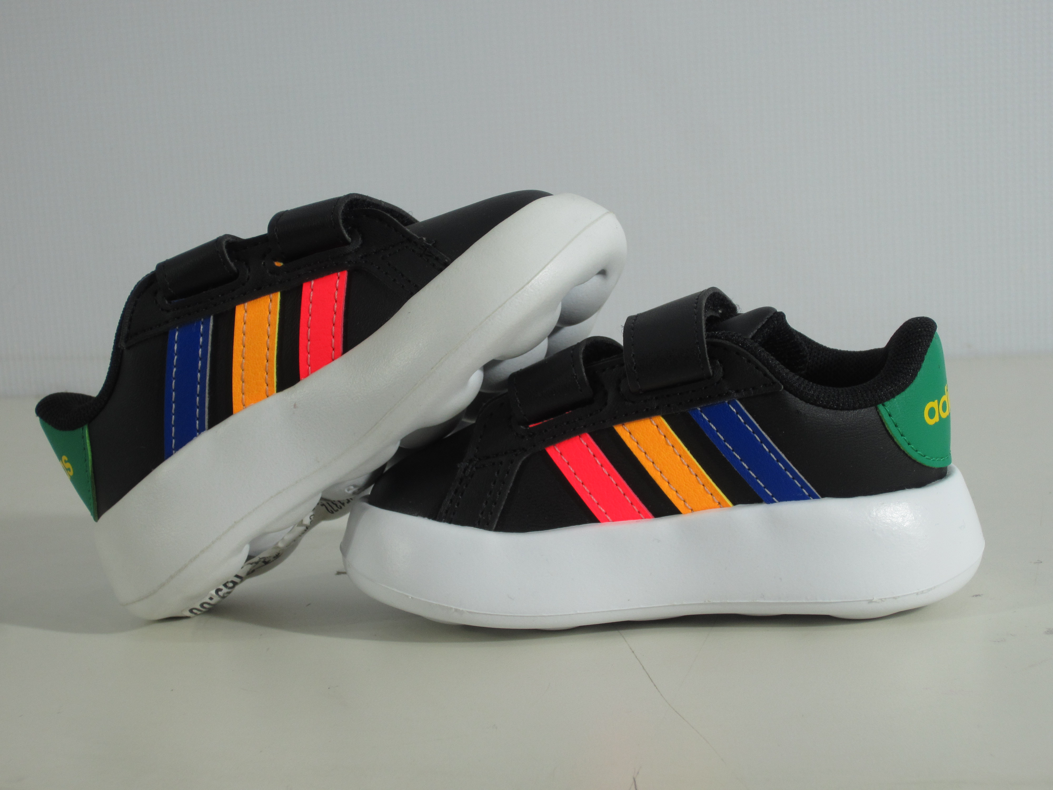 LOTE TENIS DEPORTIVOS Y CASUALES CON ALTA COMODIDAD Y GRAN VARIEDAD DE MARCAS