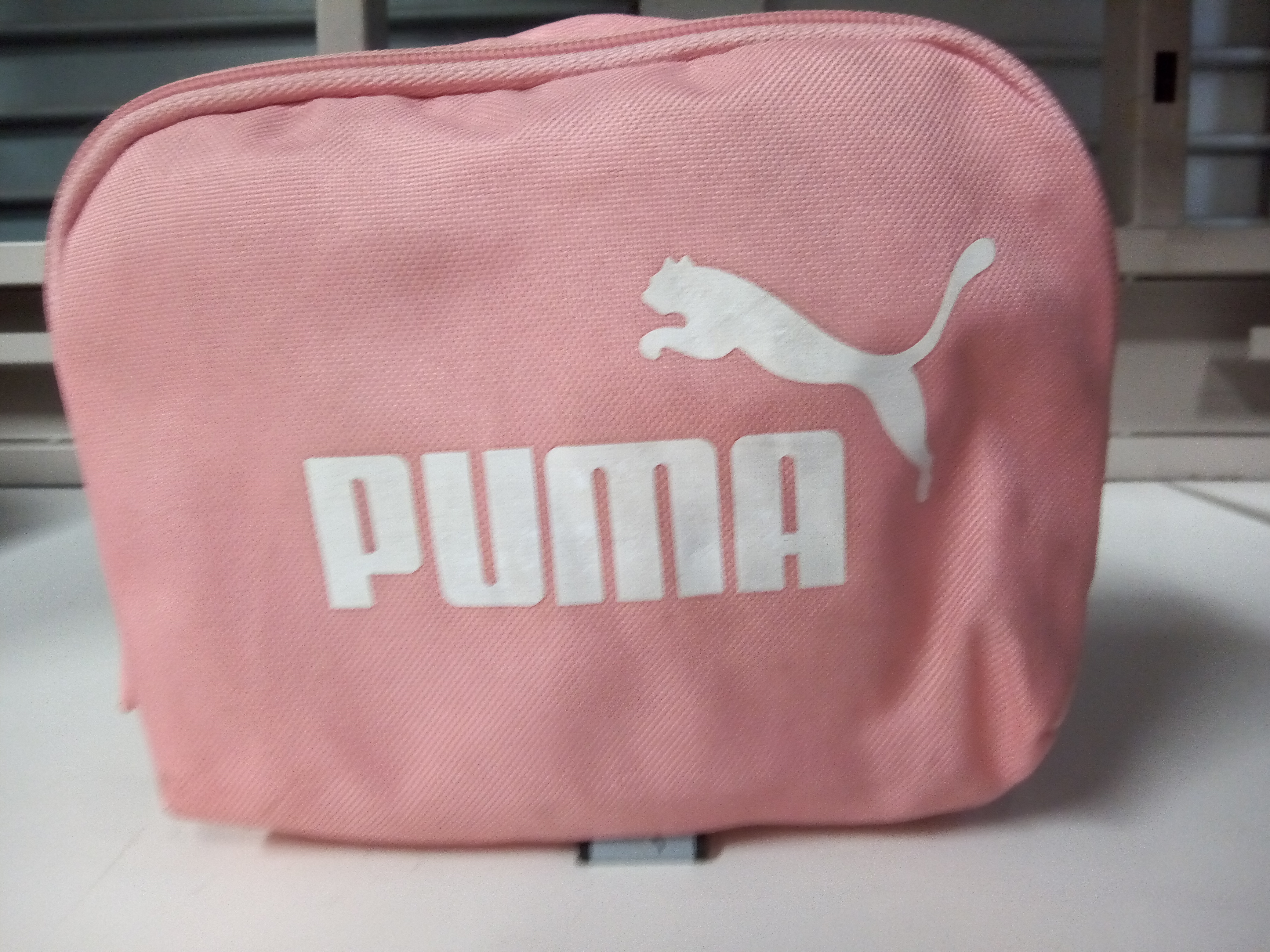 LOTE DE ROPA Y MAS BIENES DIVERSOS DEPORTIVOS SINIESTRO