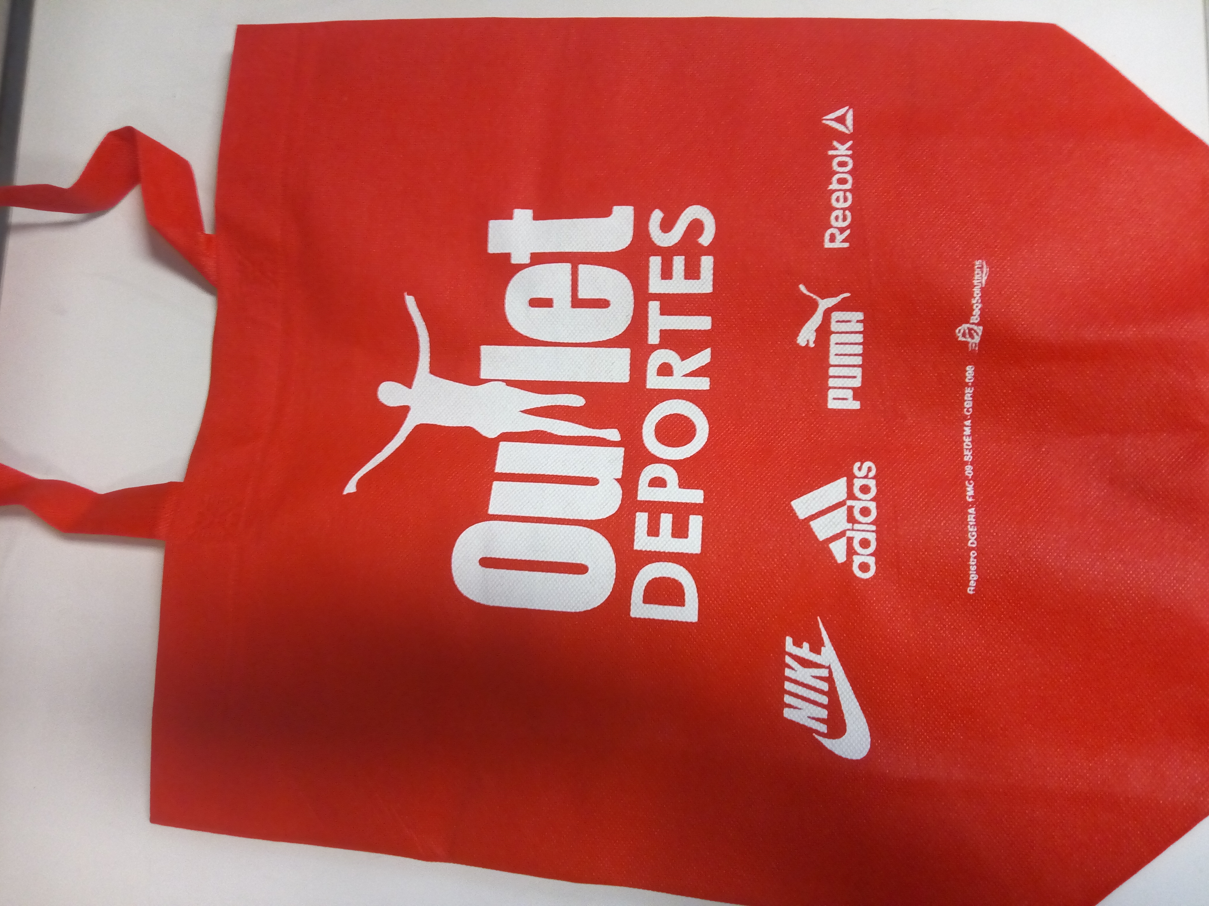 LOTE DE ROPA Y MAS BIENES DIVERSOS DEPORTIVOS SINIESTRO