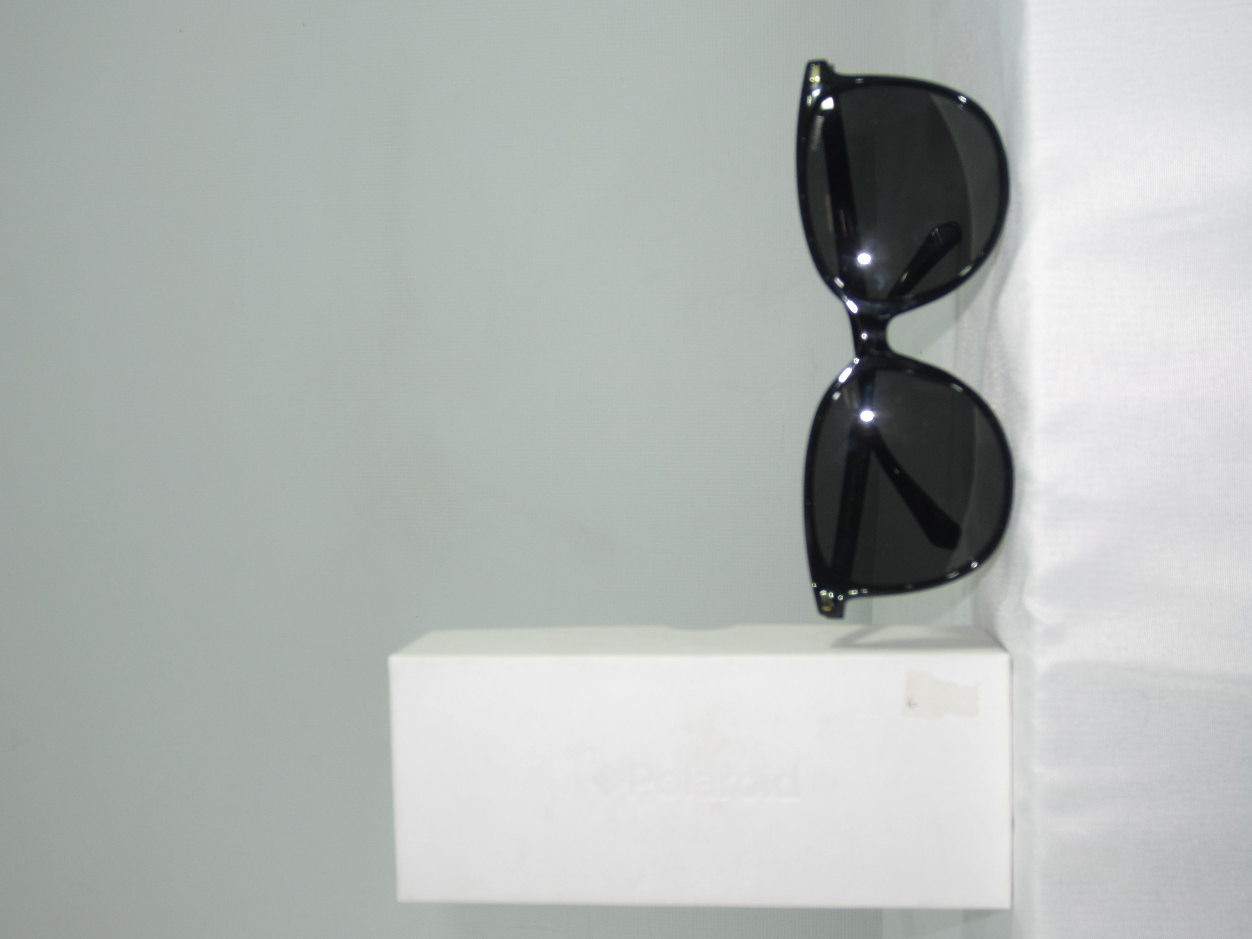 LOTE EXCLUSIVO DE RELOJES Y GAFAS DE MARCA RECONOCIDA