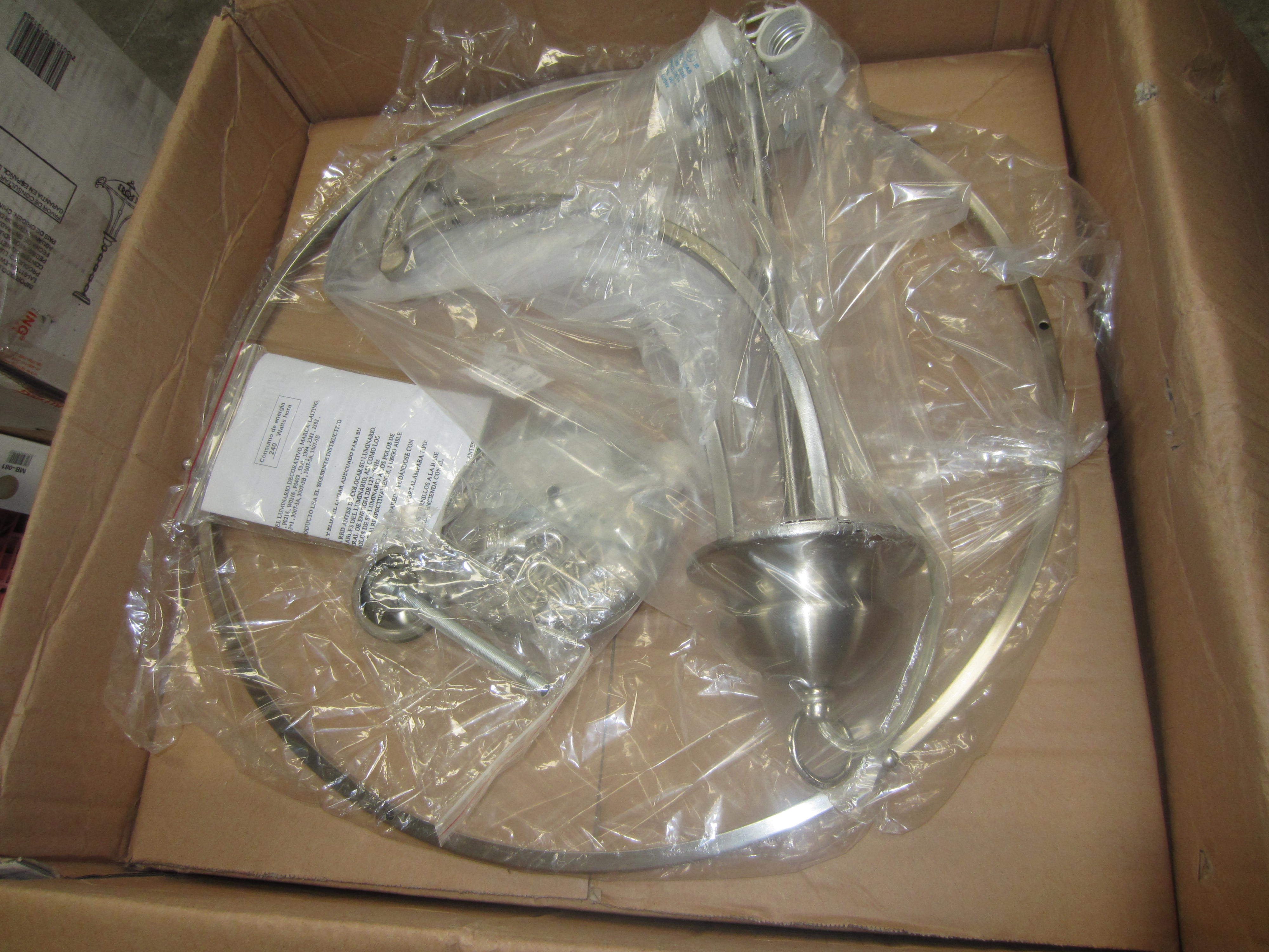 LOTE DE LUMINARIA DIVERSA CON DETALLE